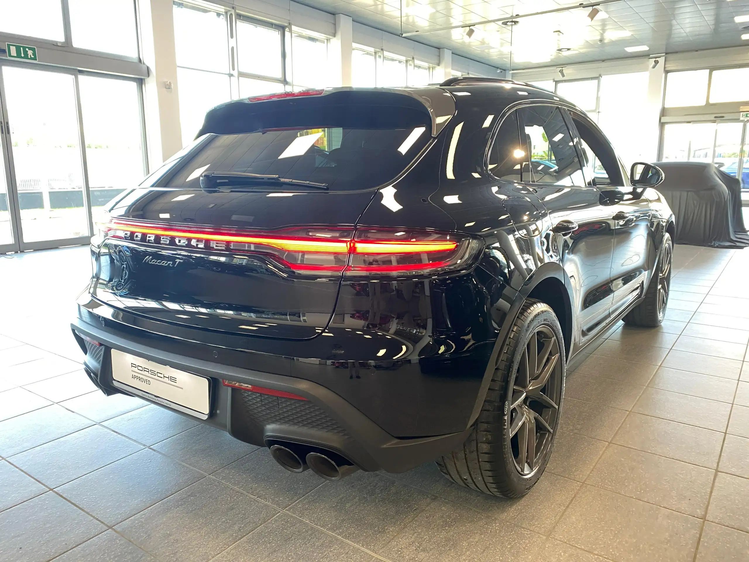 Porsche - Macan