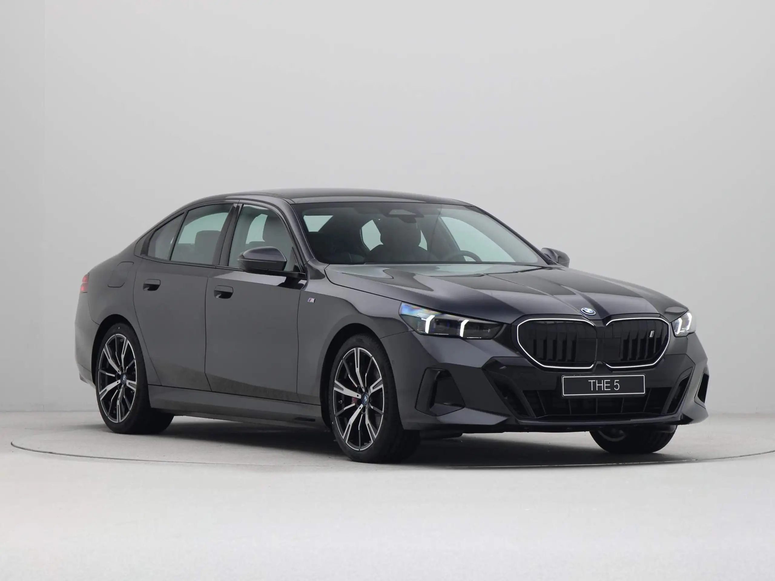 BMW - i5