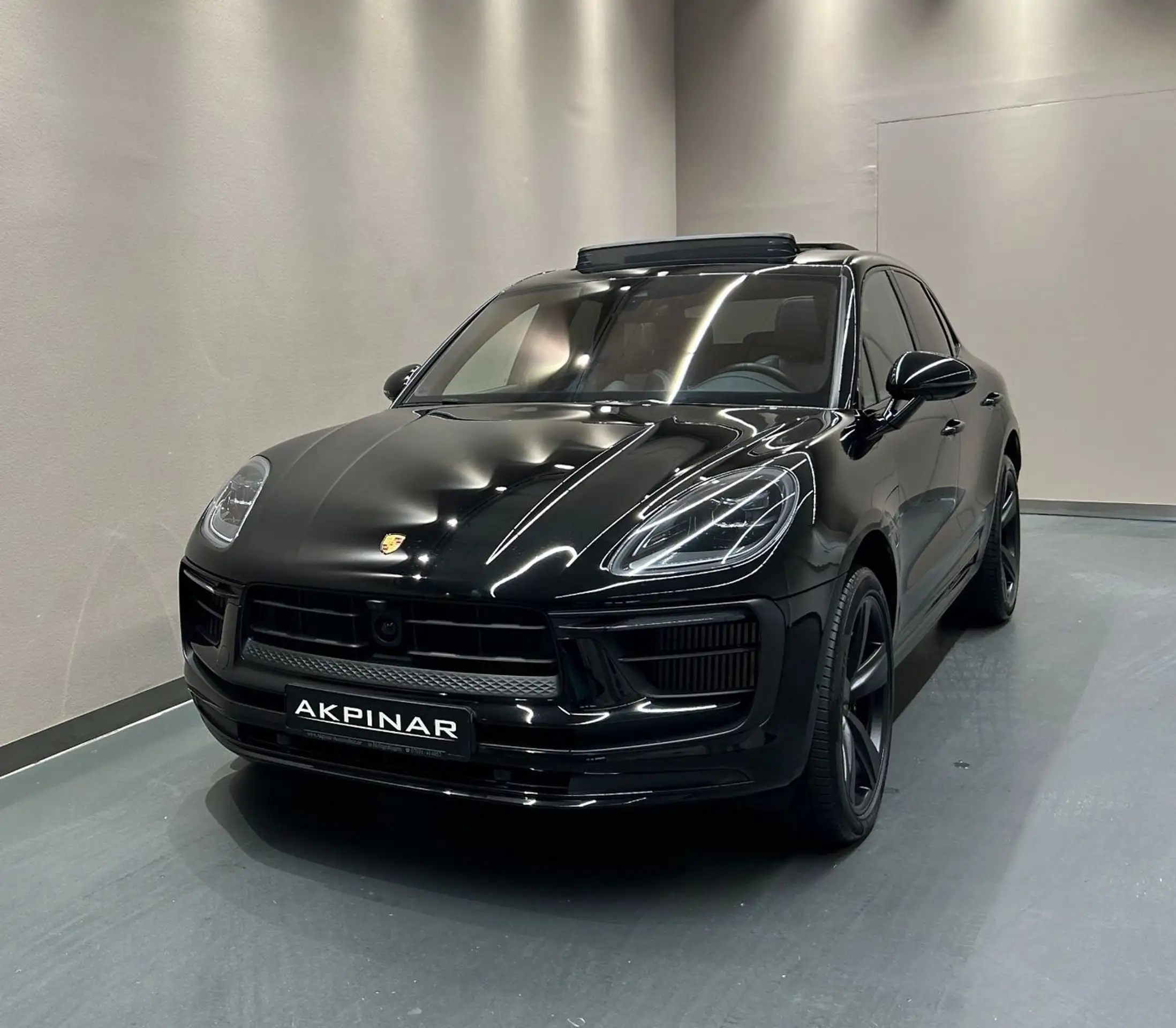 Porsche - Macan