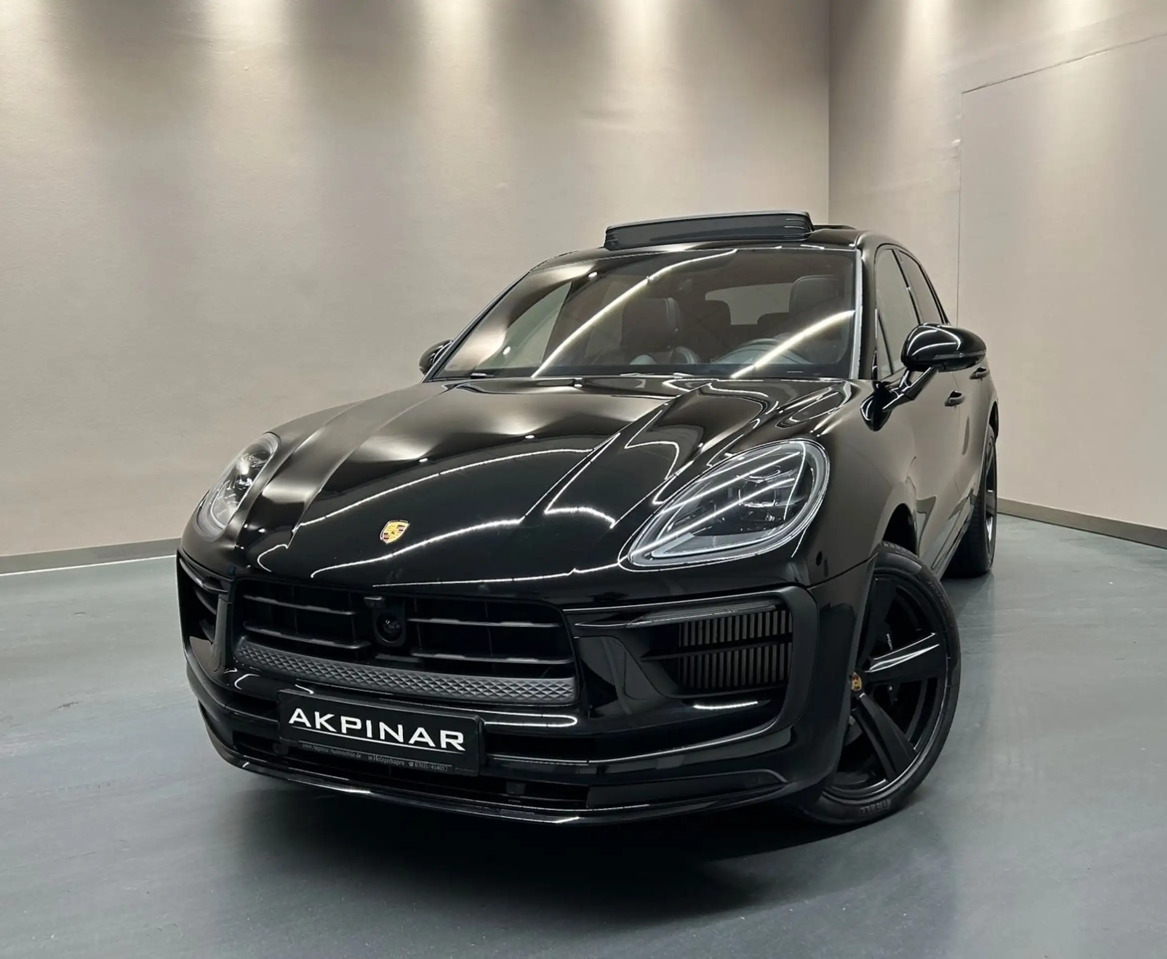 Porsche - Macan