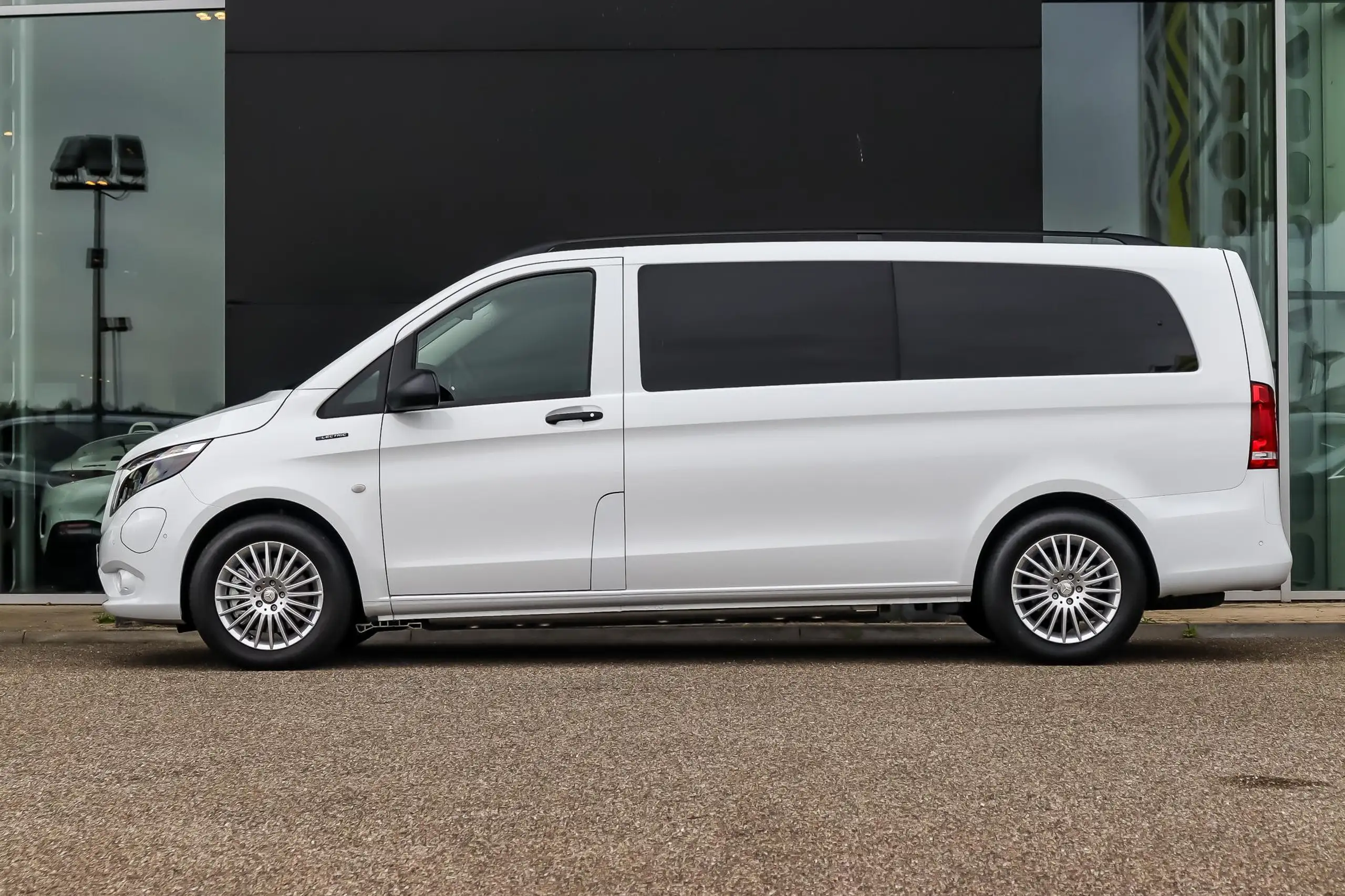 Mercedes-Benz - Vito