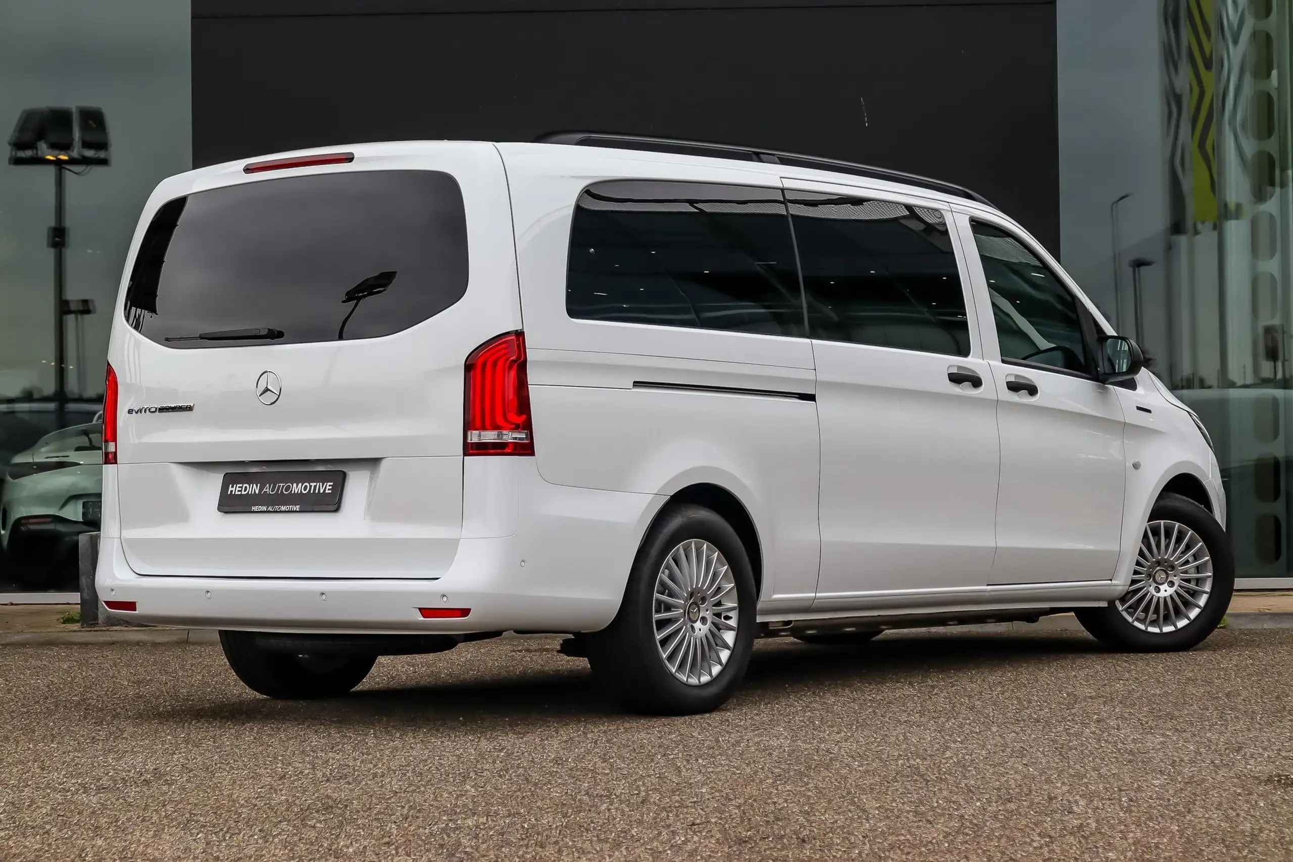 Mercedes-Benz - Vito