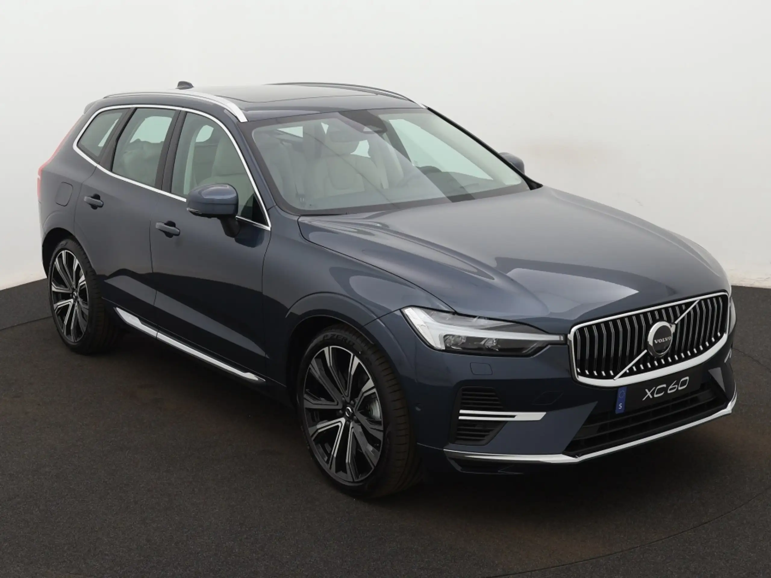 Volvo - XC60