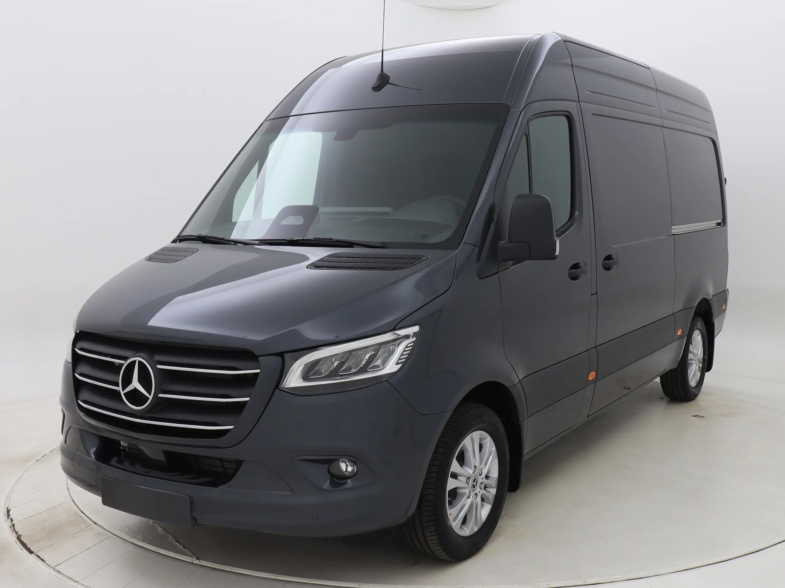 Mercedes-Benz - Sprinter