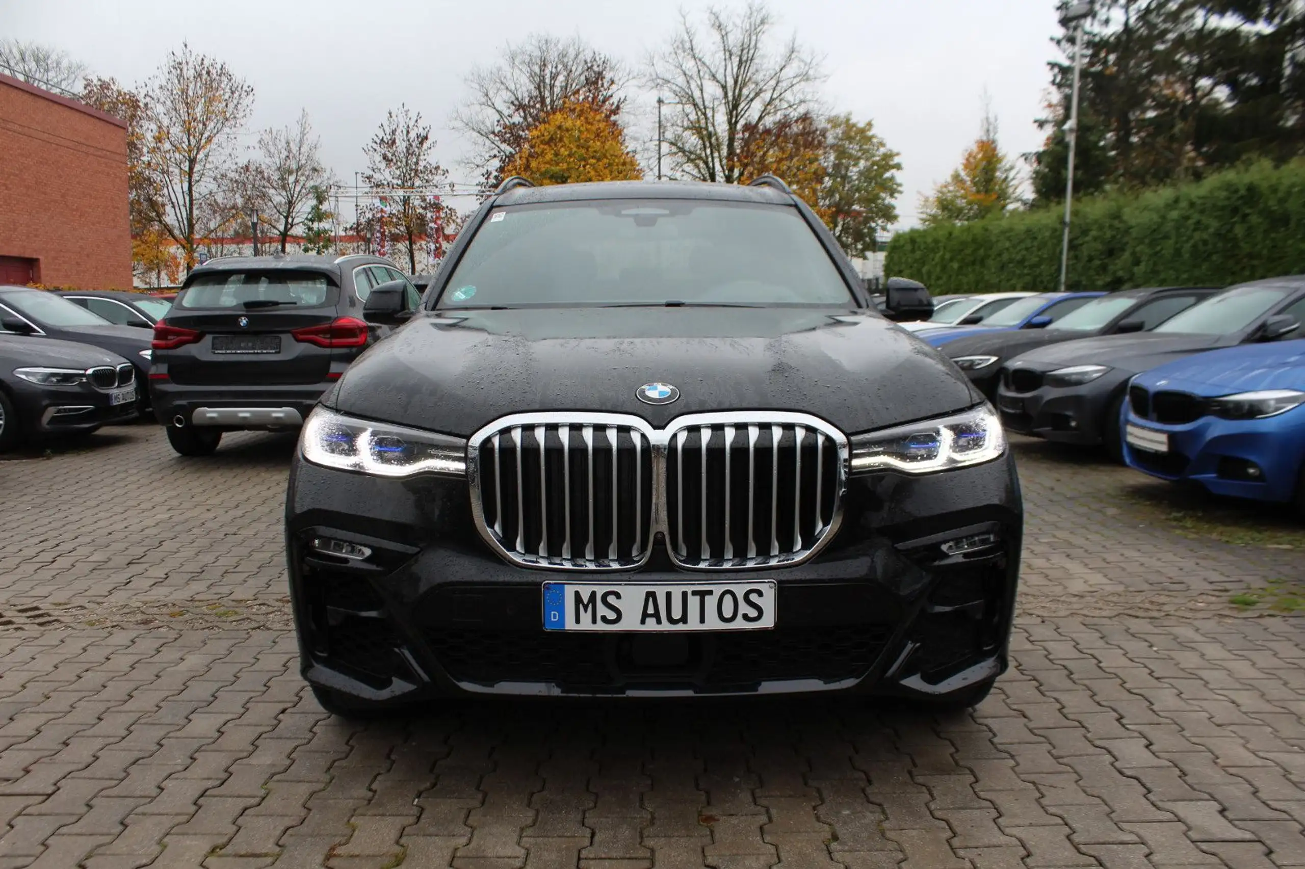 BMW - X7