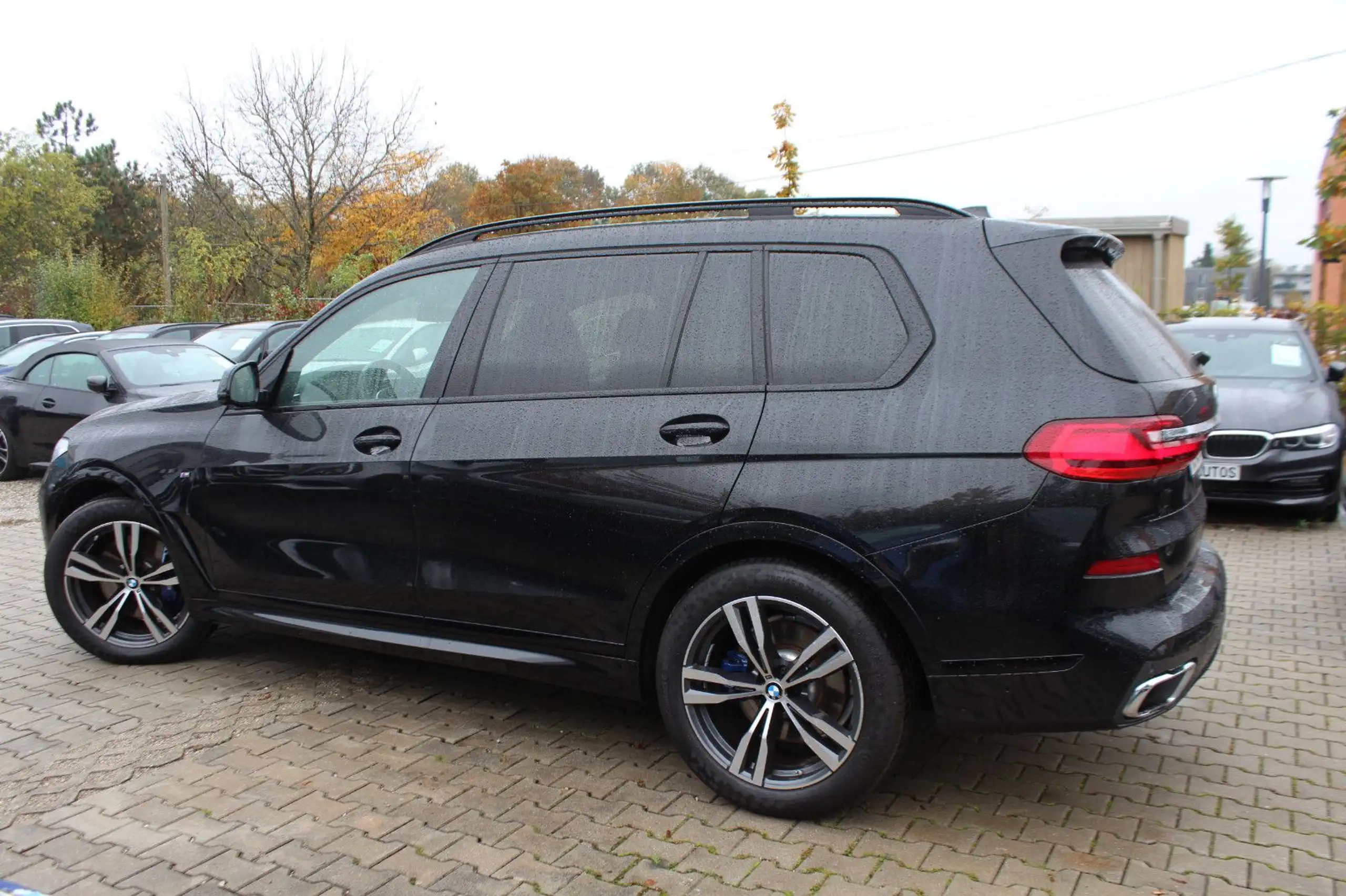 BMW - X7