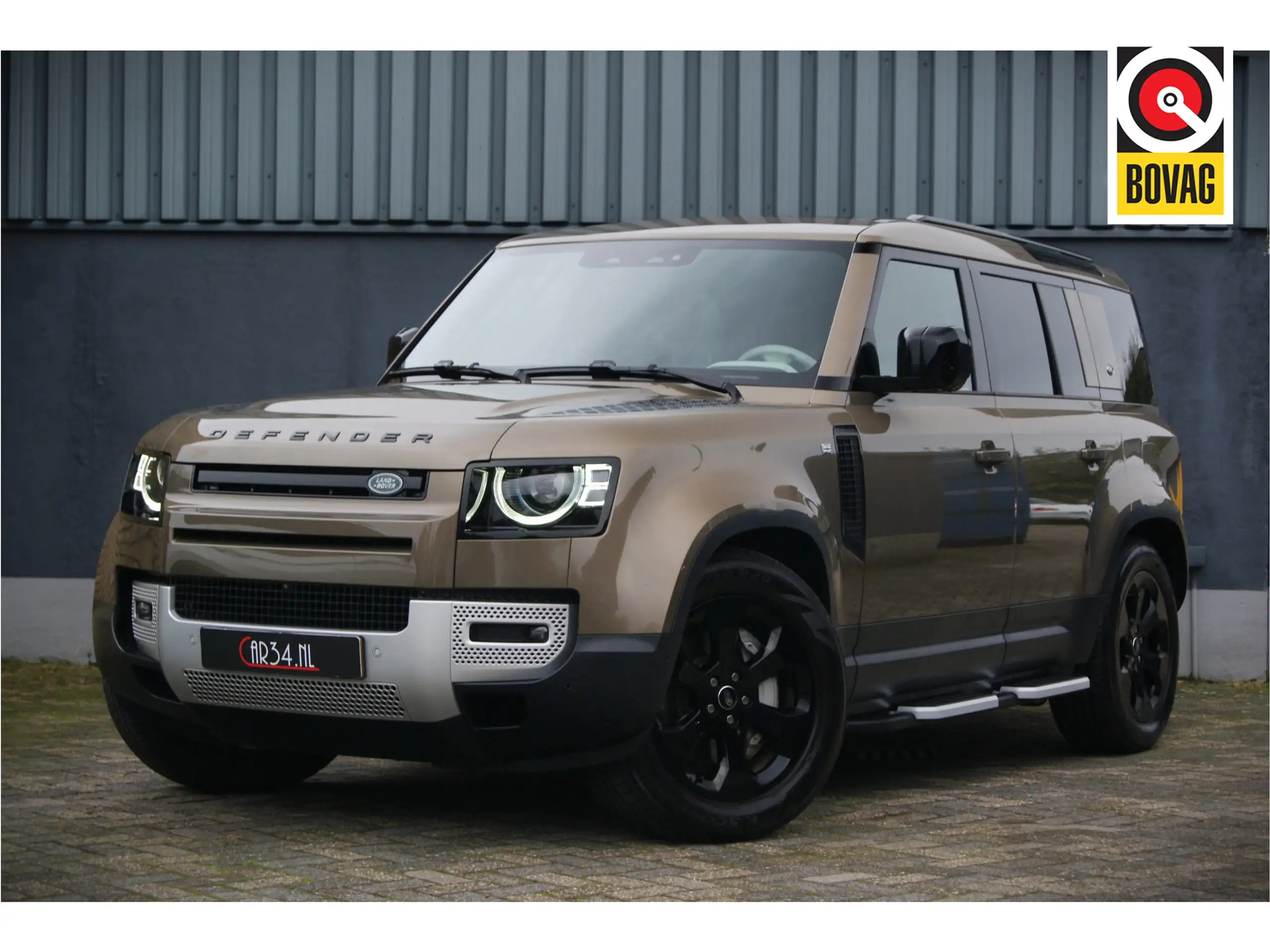 Land Rover Defender 2022