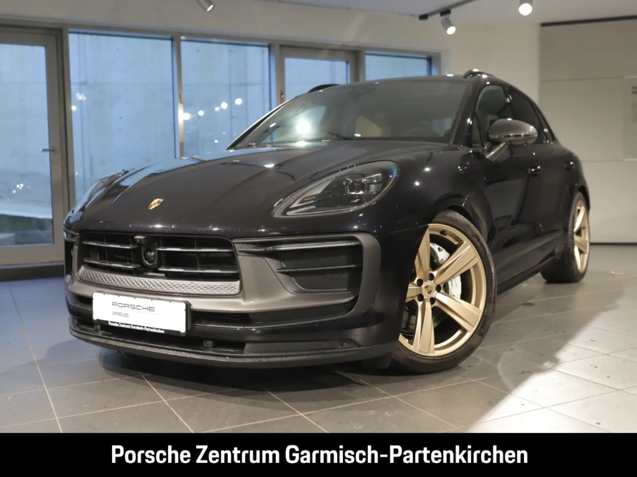 Porsche - Macan