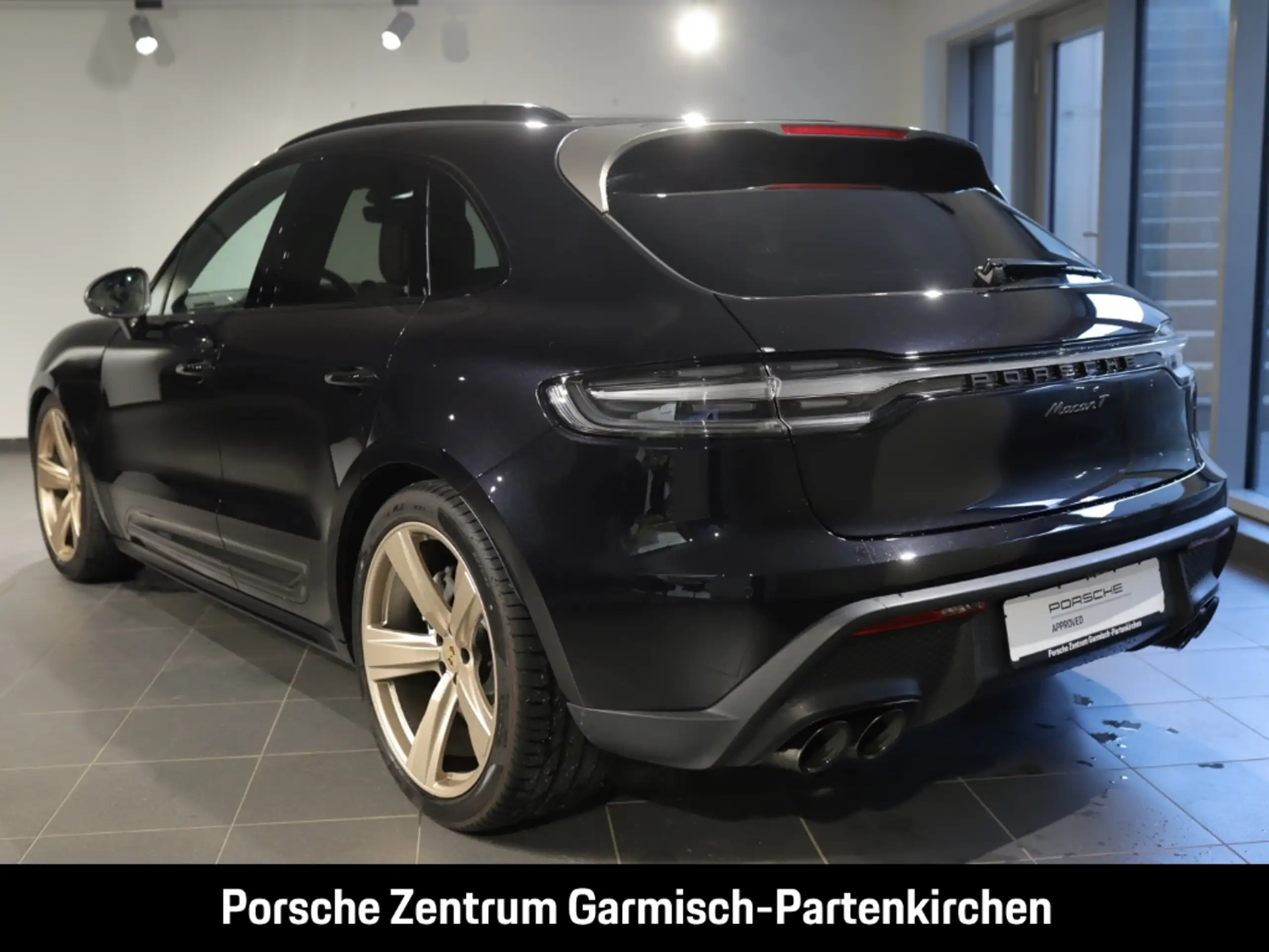 Porsche - Macan