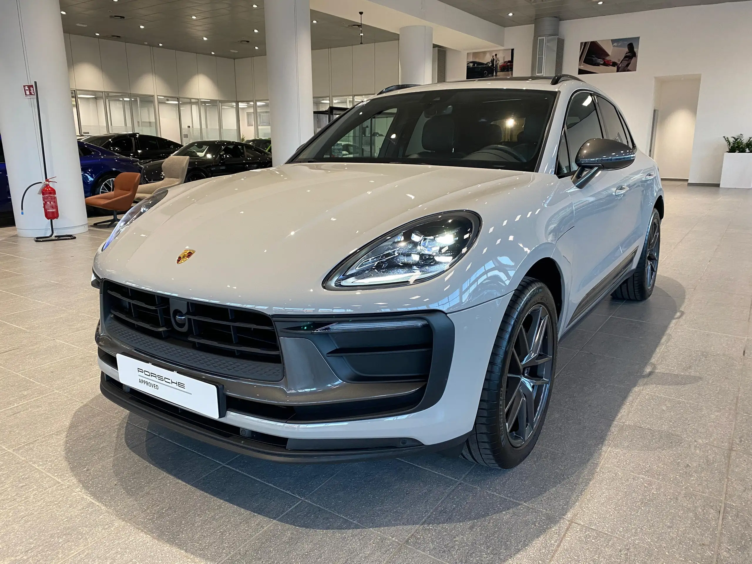 Porsche Macan 2023