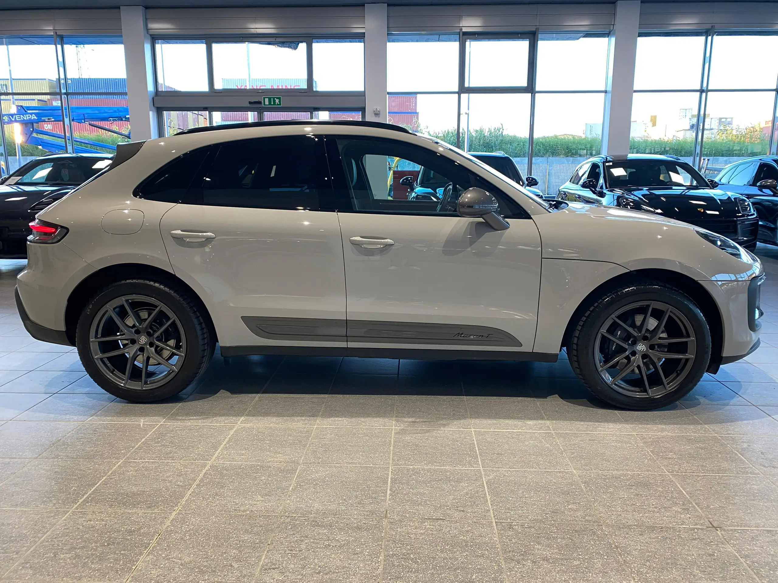 Porsche - Macan