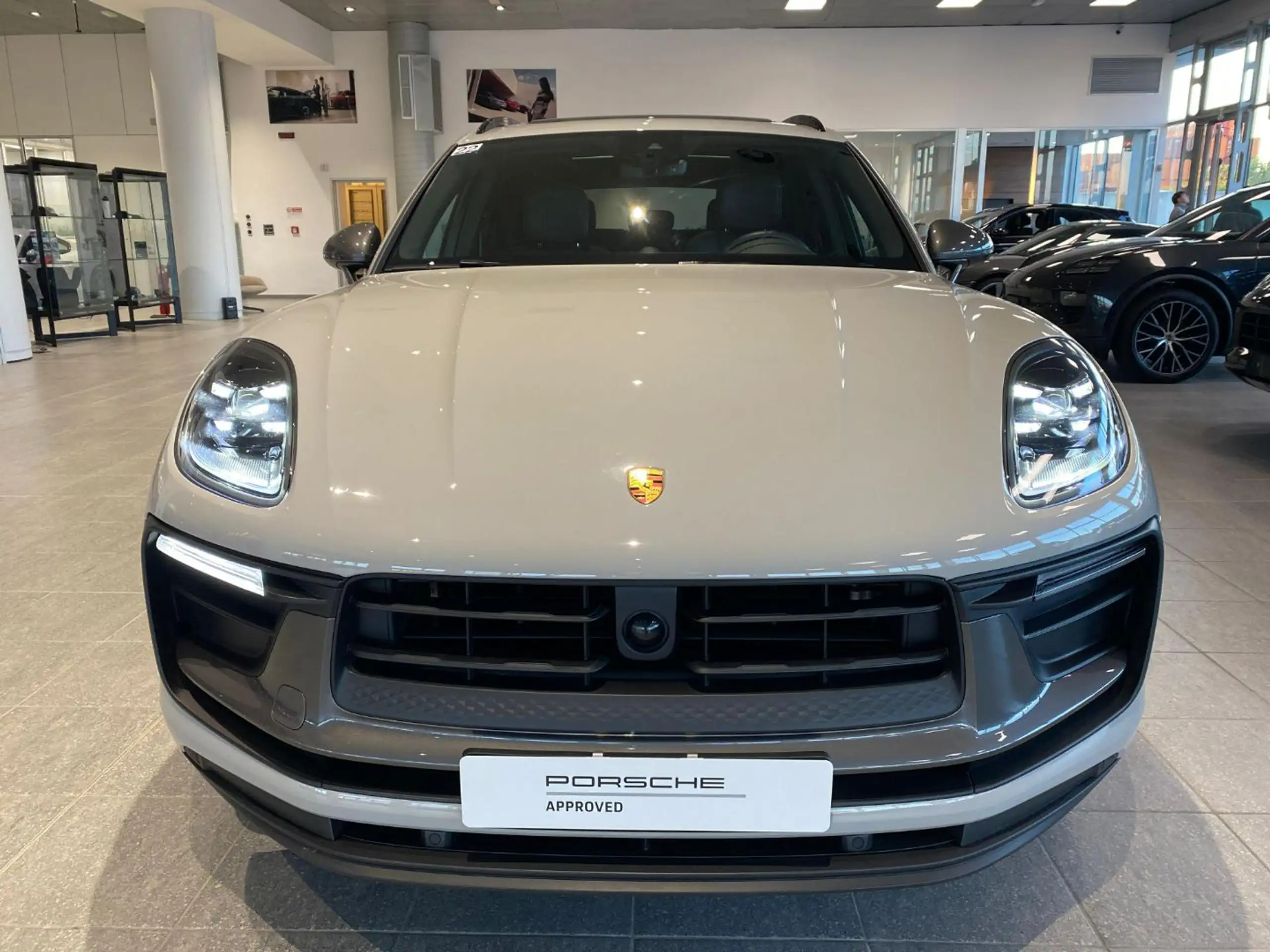 Porsche - Macan