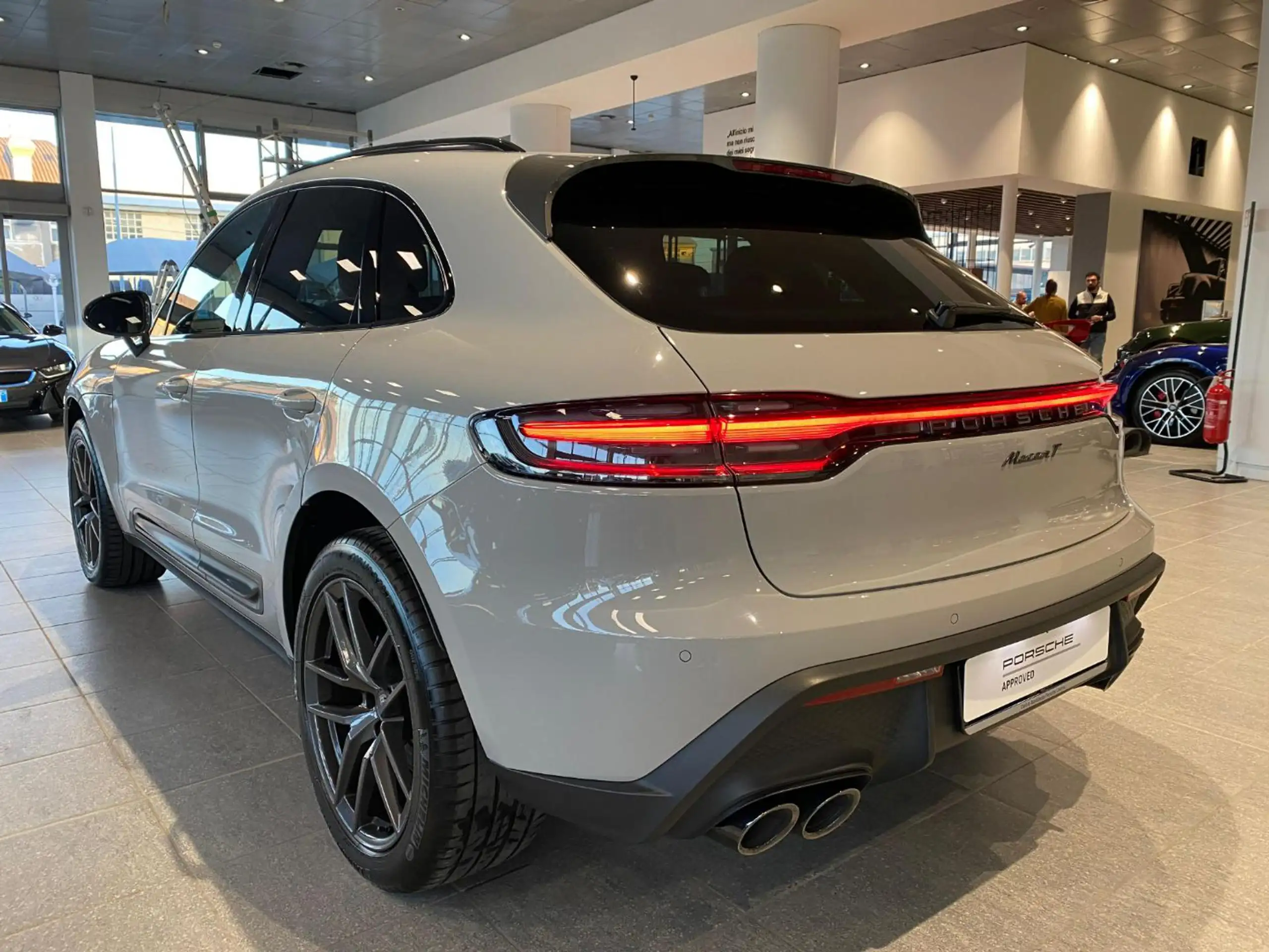 Porsche - Macan