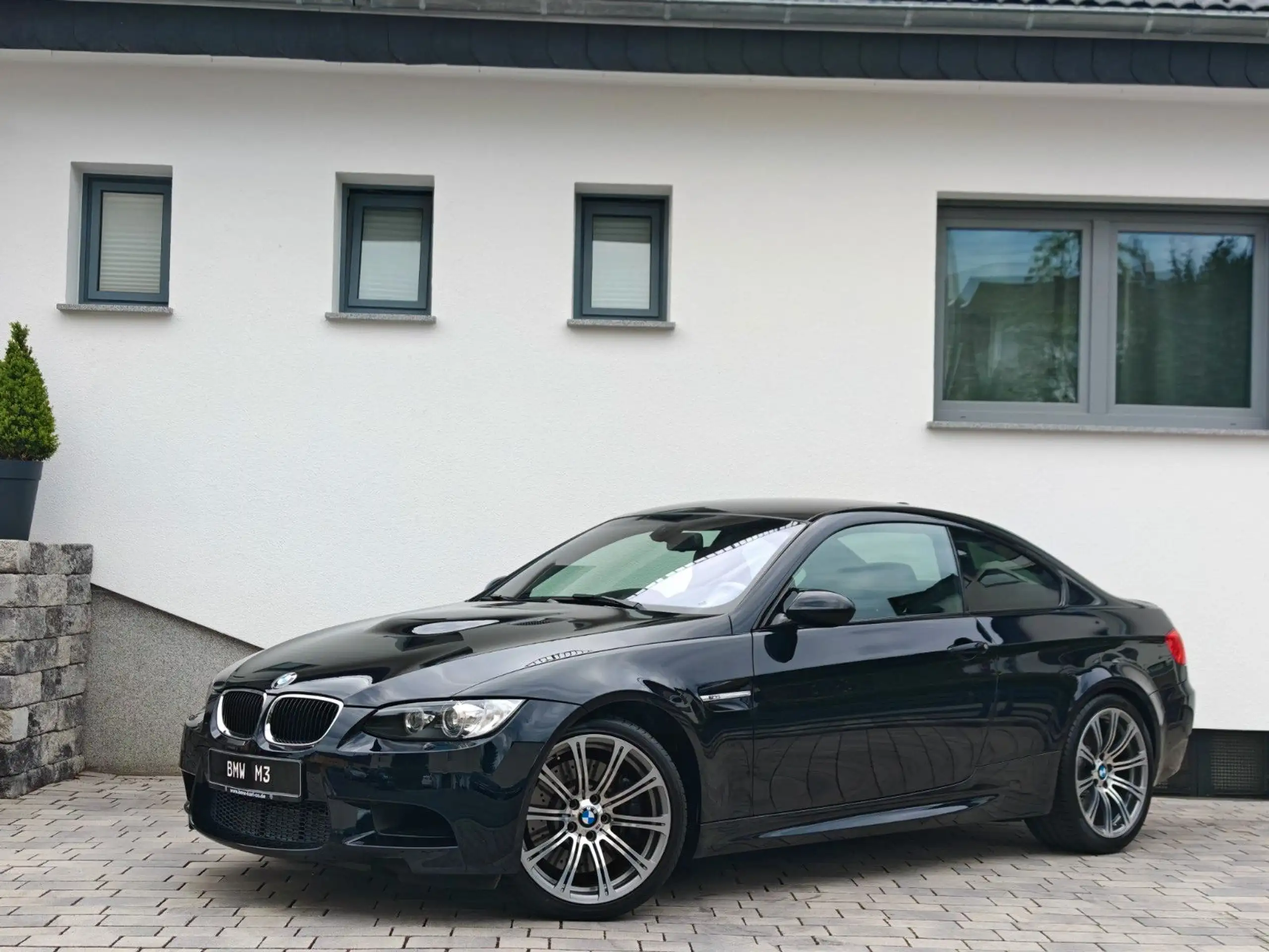 BMW - M3