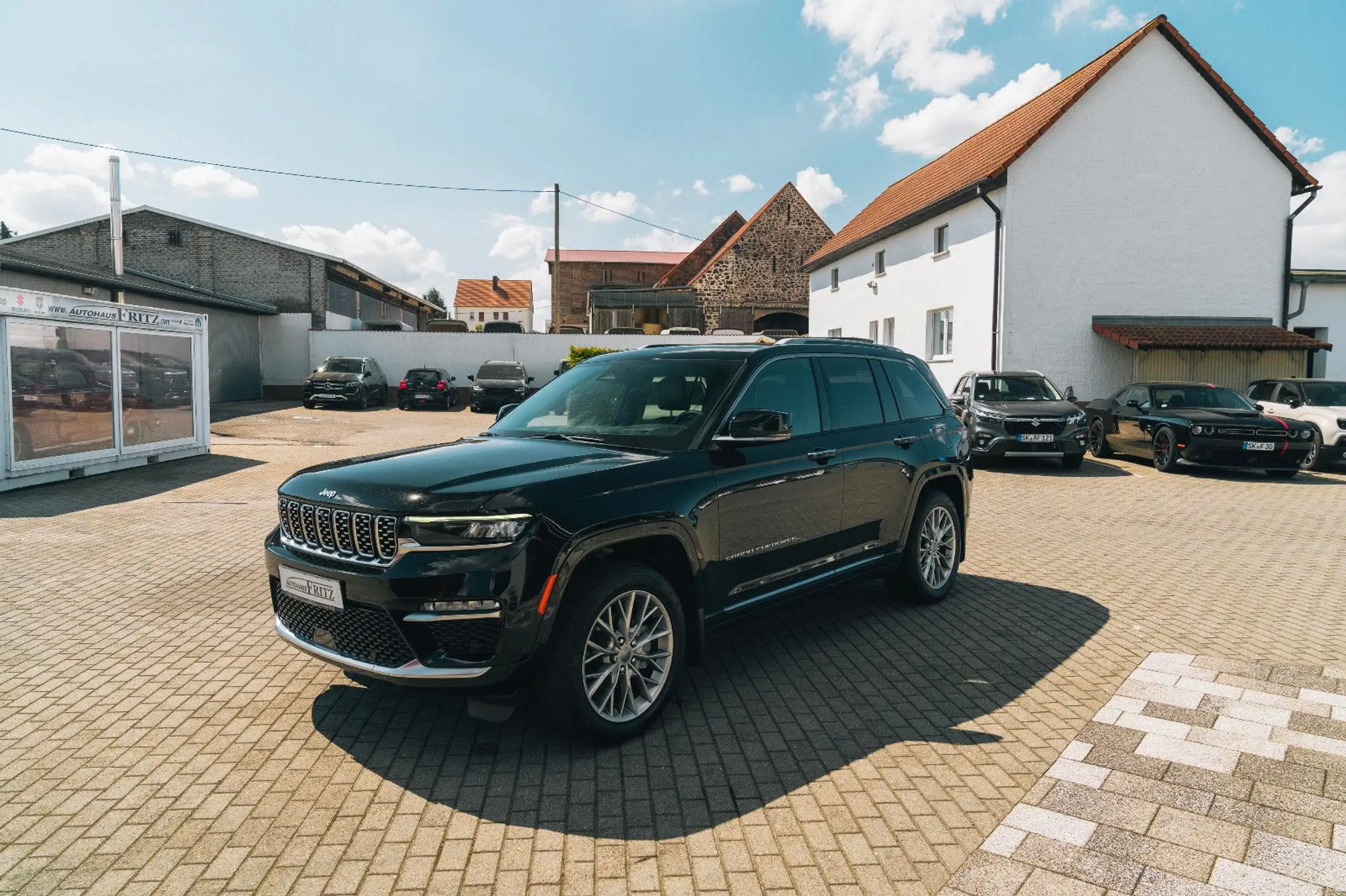 Jeep - Grand Cherokee