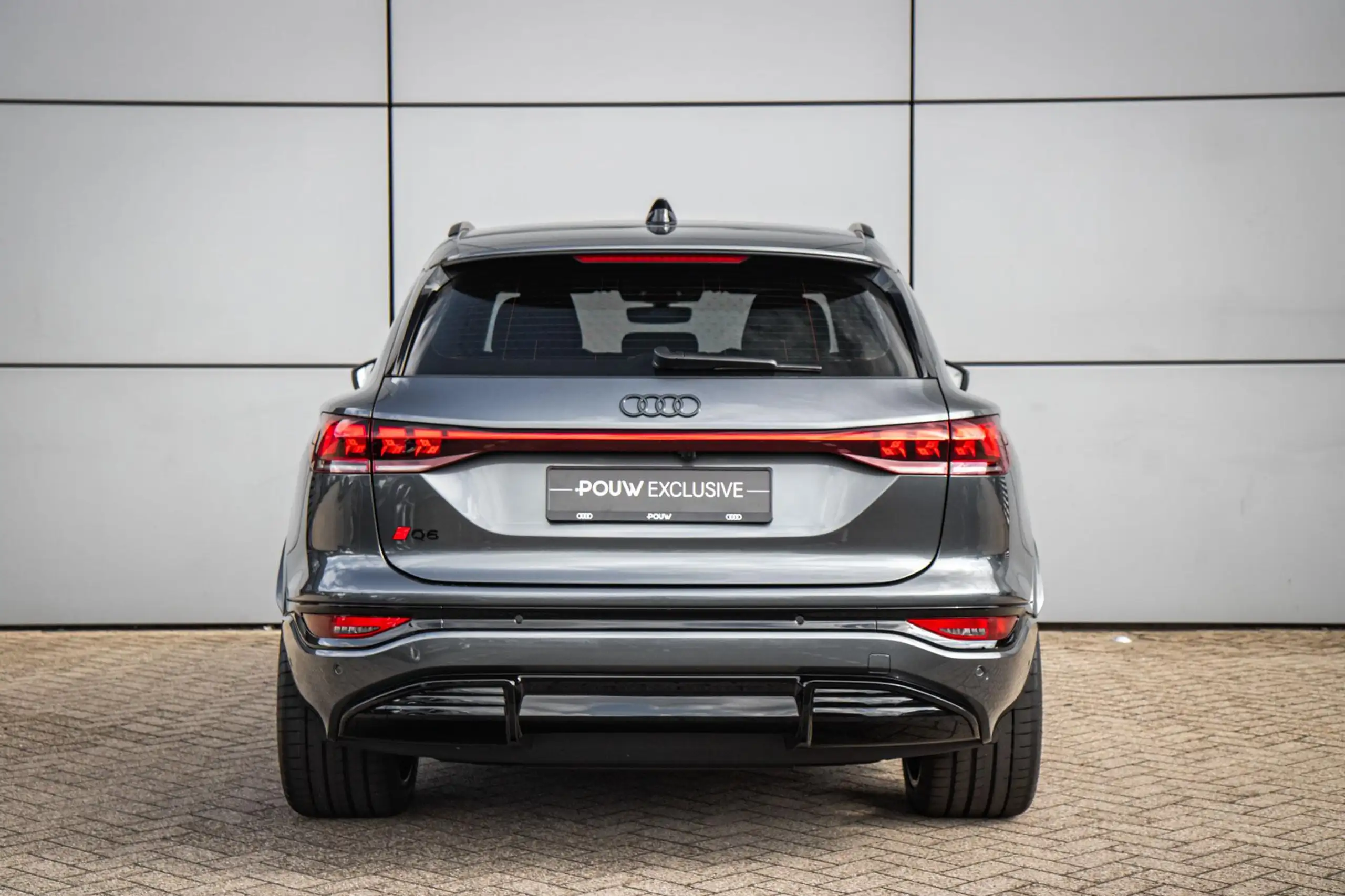 Audi - Q6