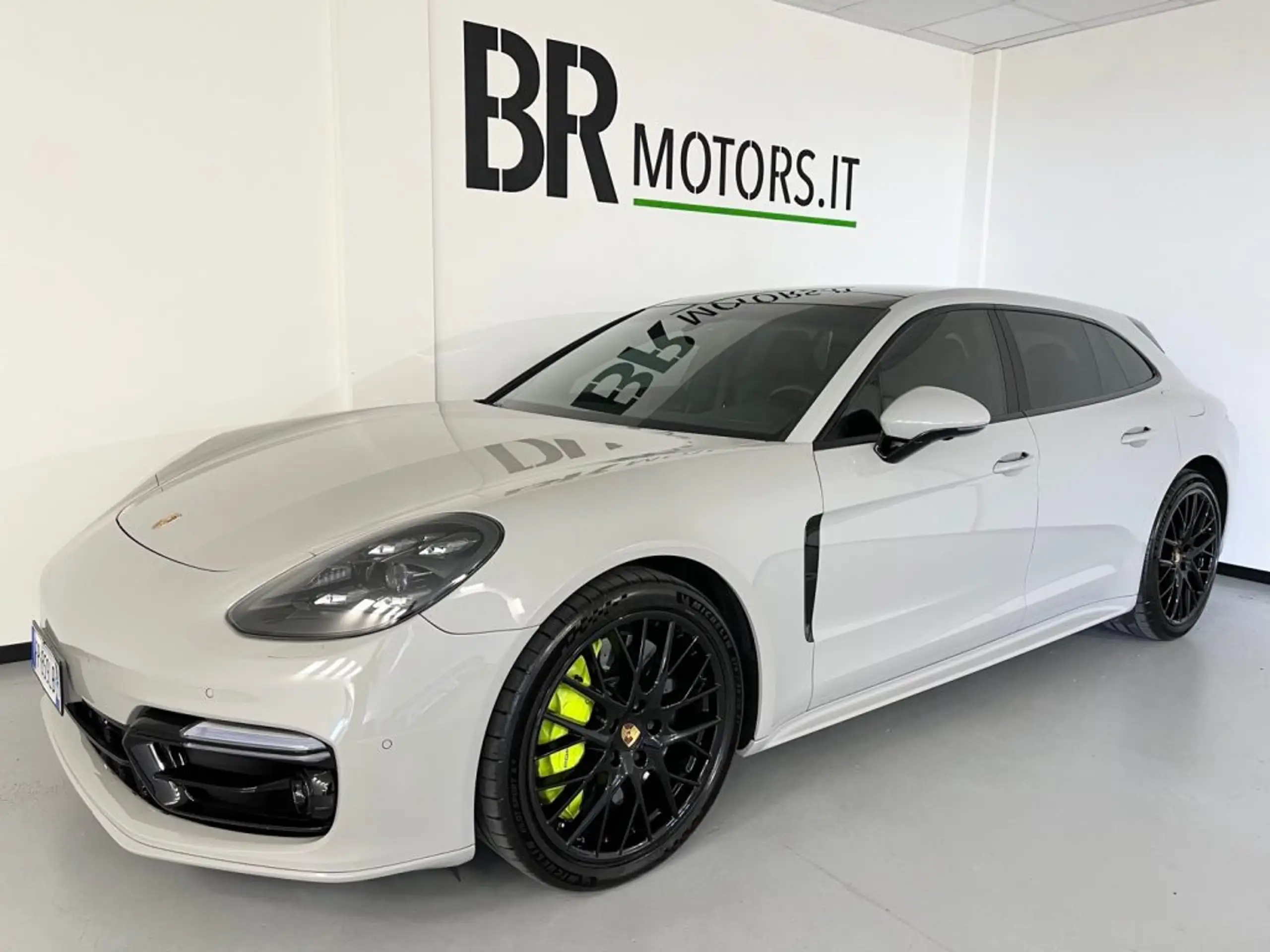 Porsche - Panamera