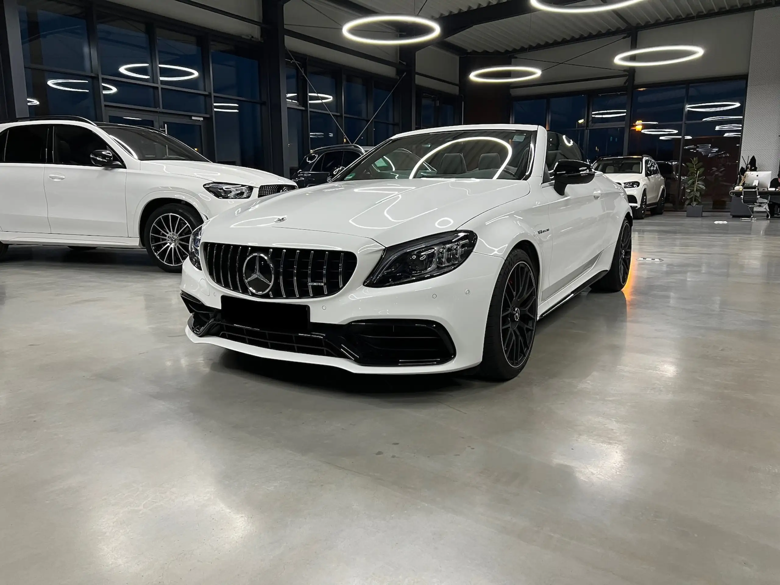 Mercedes-Benz - C 63 AMG