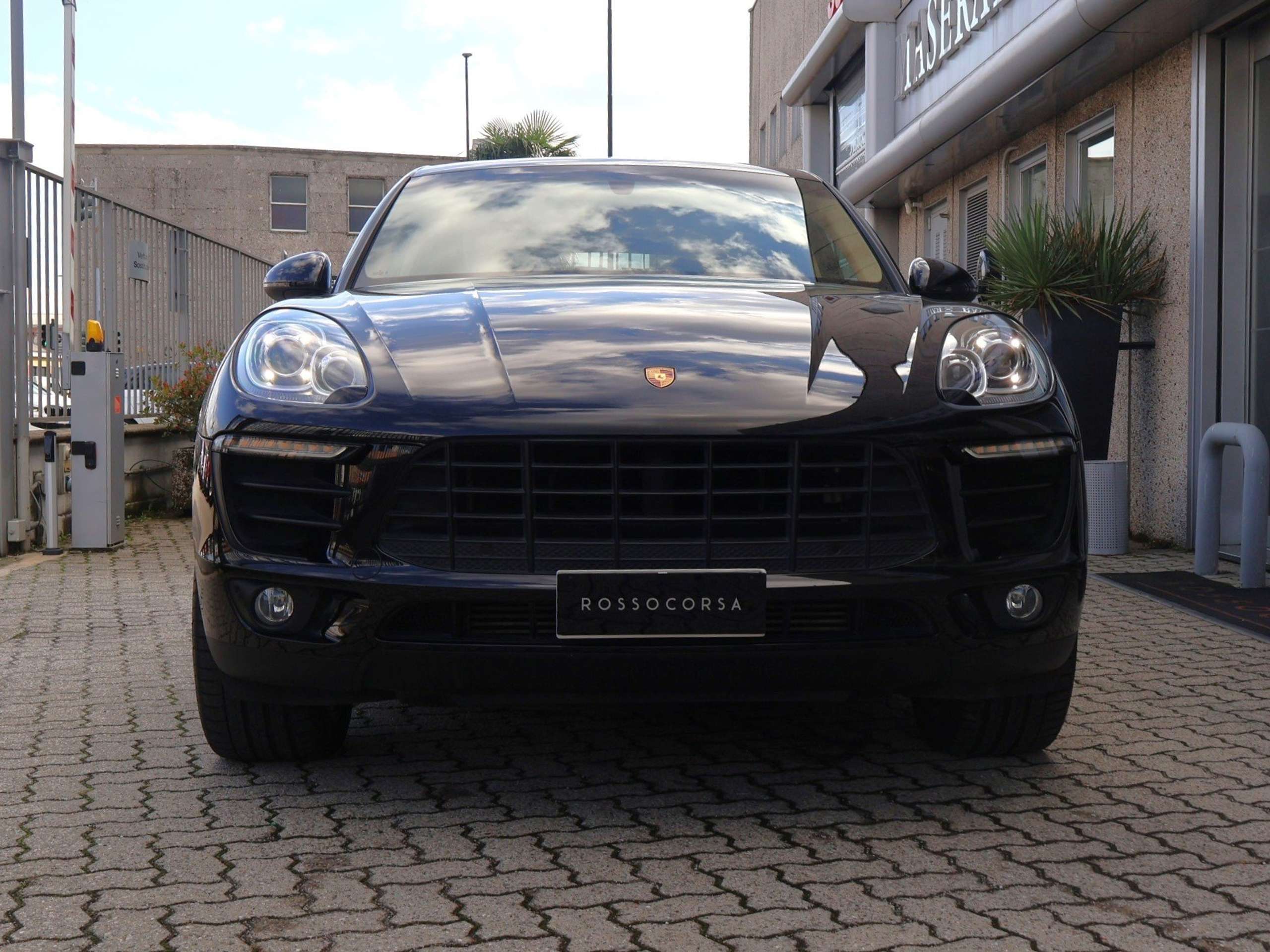 Porsche - Macan