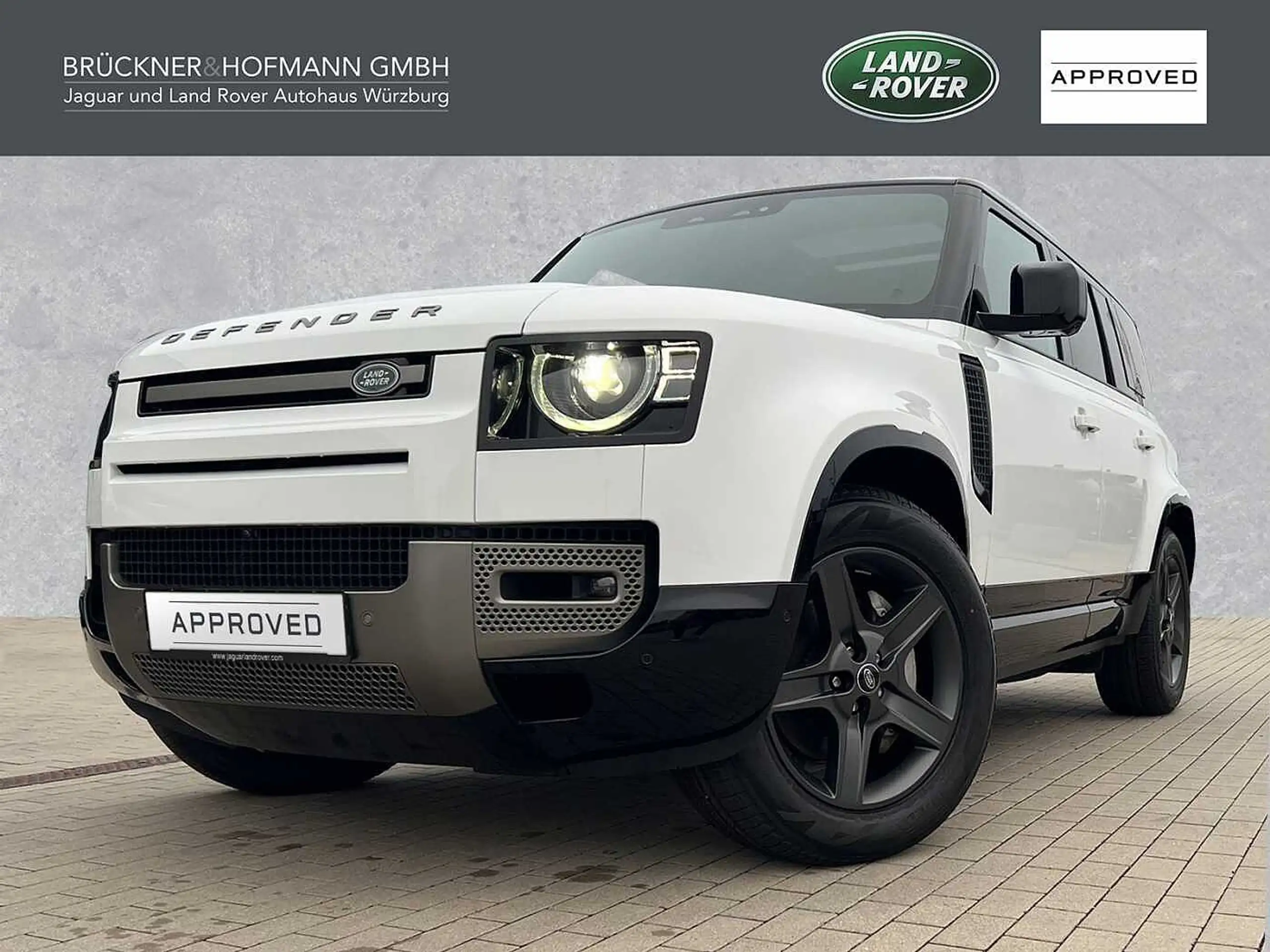 Land Rover Defender 2024