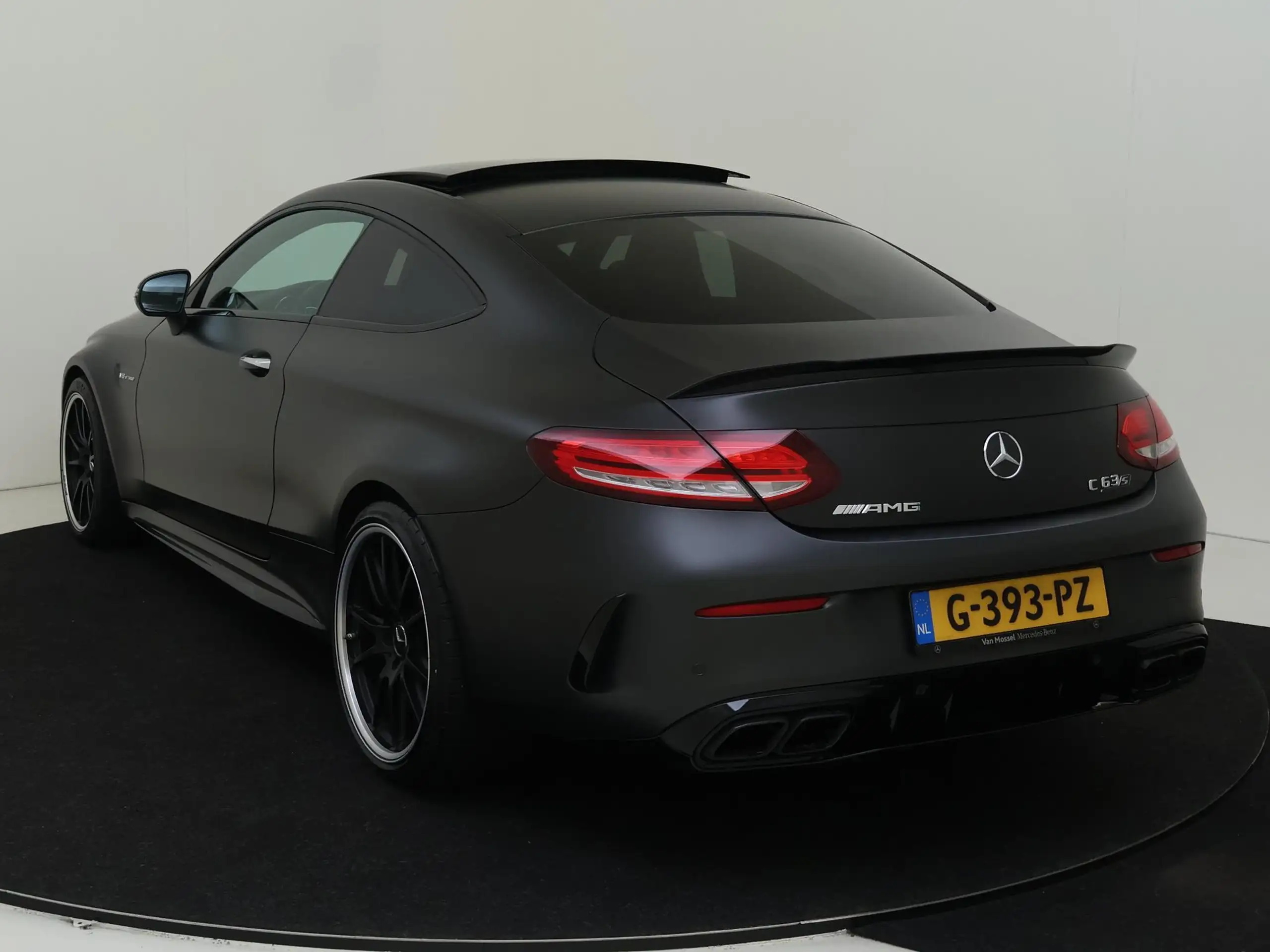 Mercedes-Benz - C 63 AMG