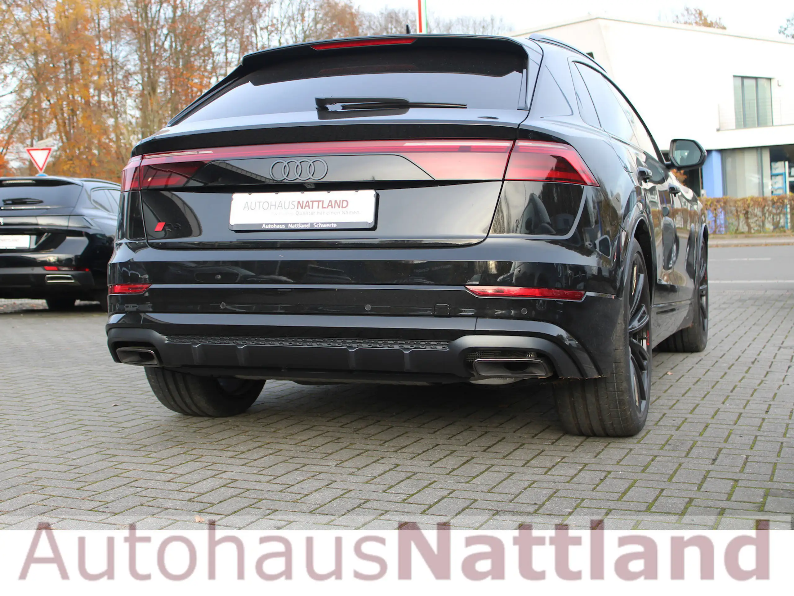 Audi - Q8