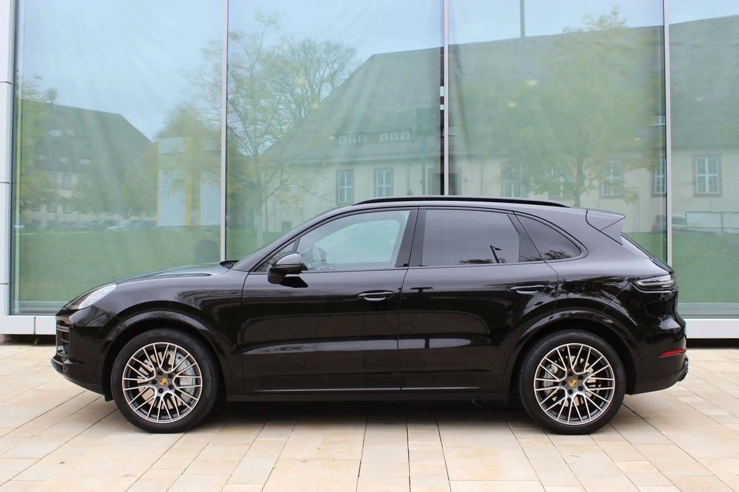 Porsche - Cayenne