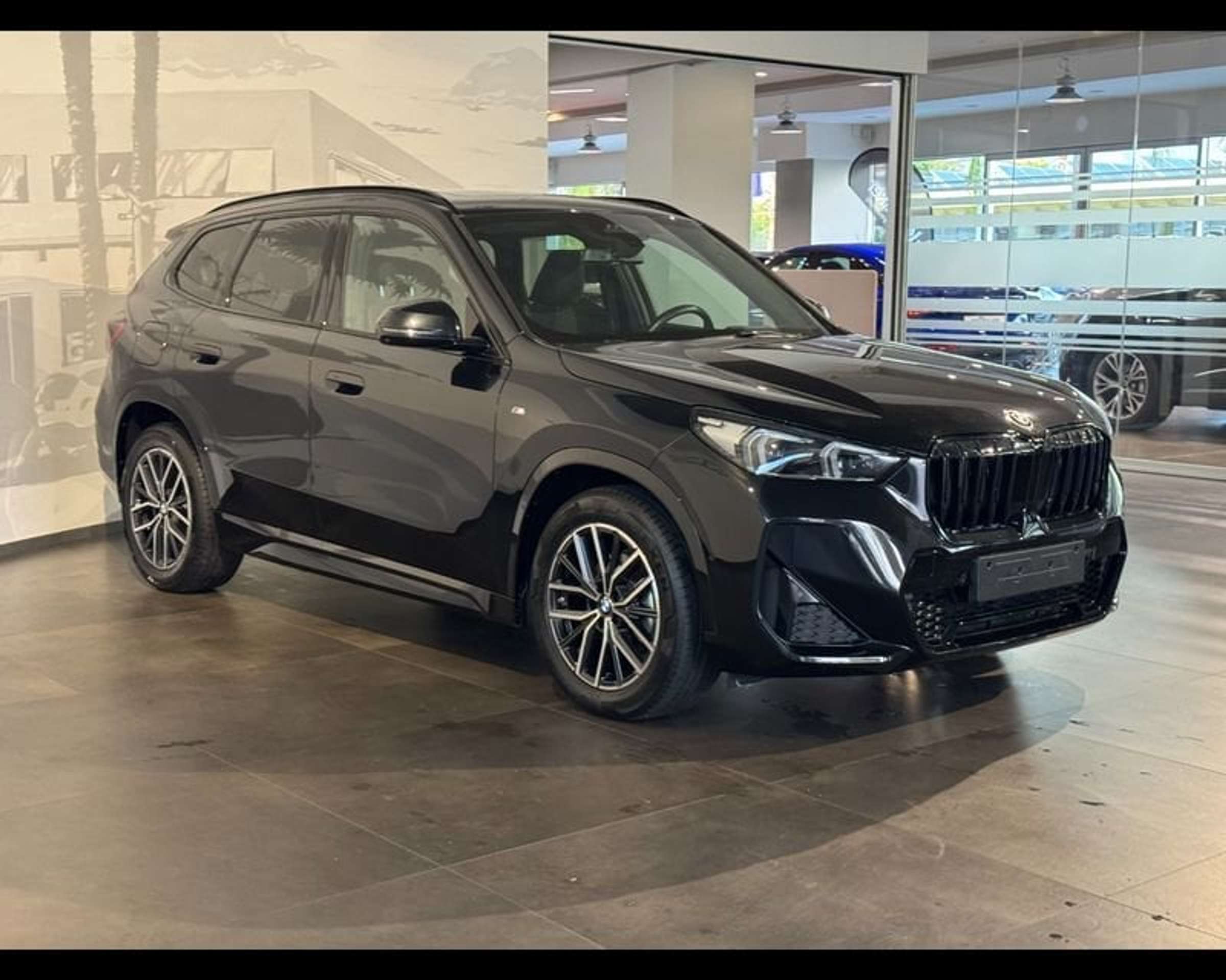 BMW - X1