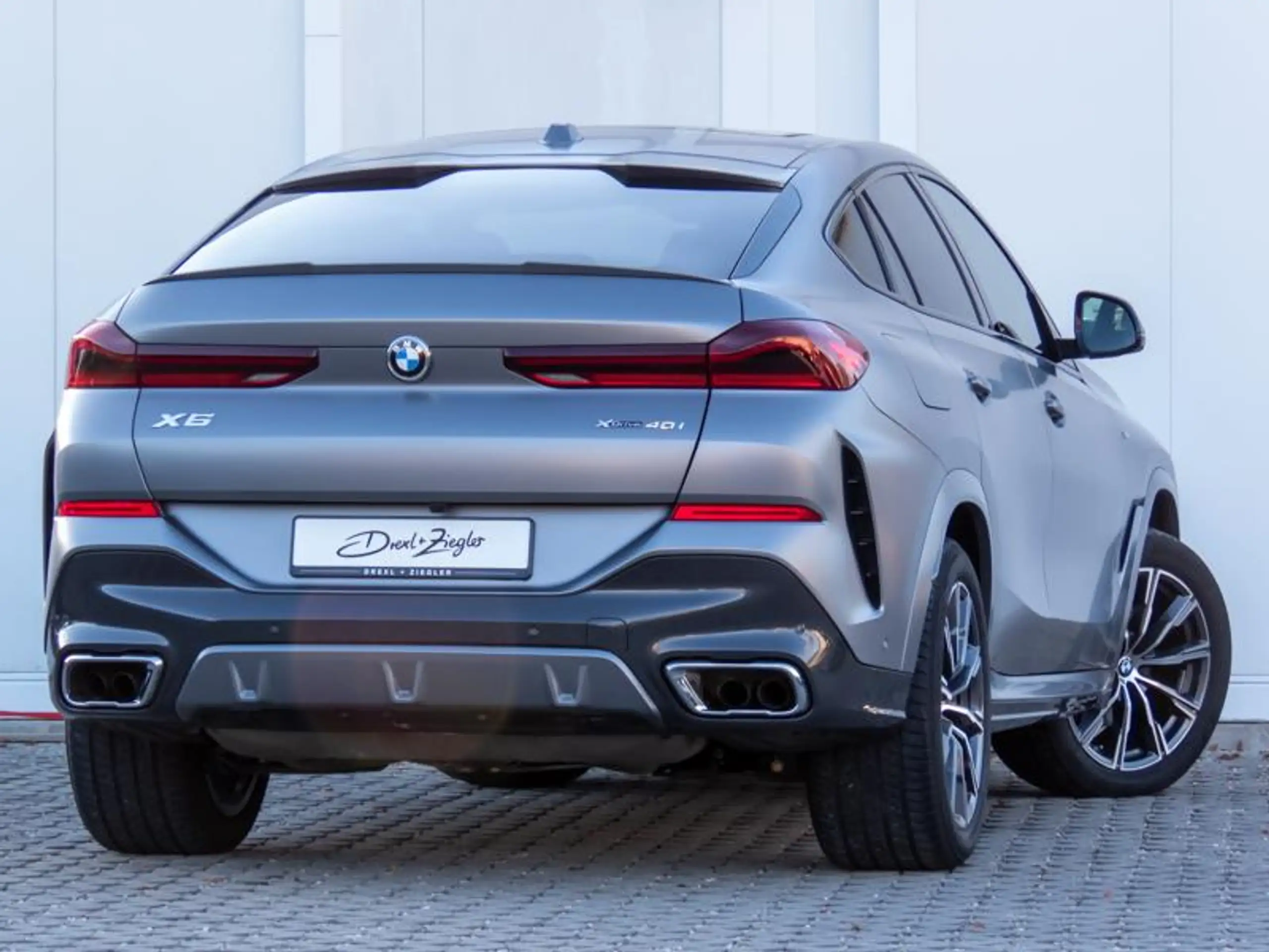 BMW - X6