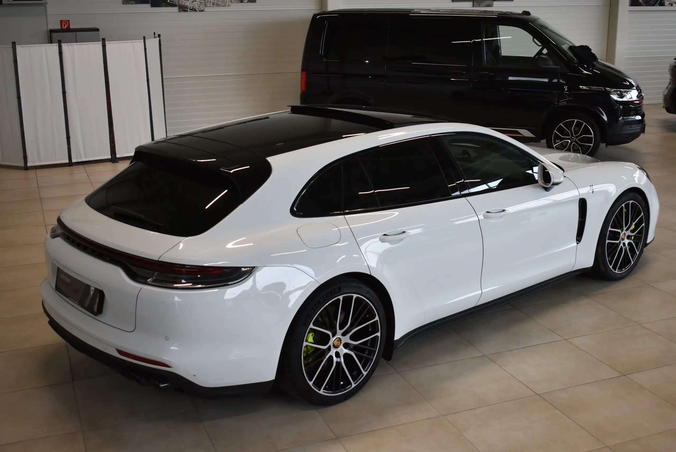 Porsche - Panamera