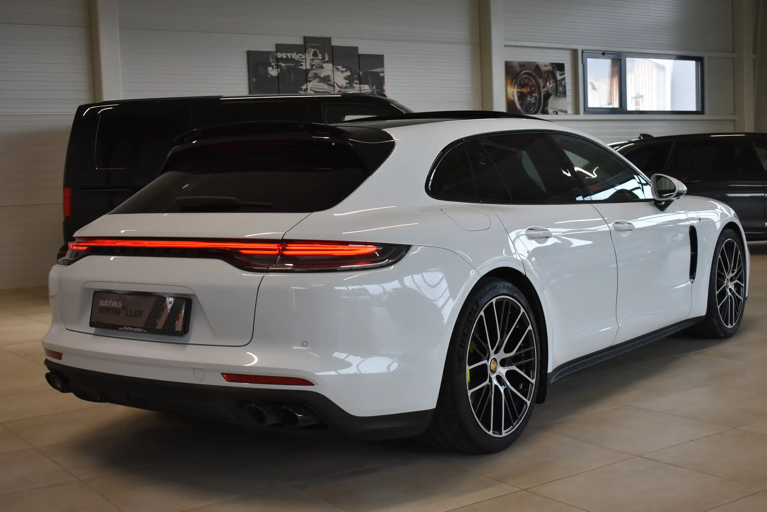 Porsche - Panamera