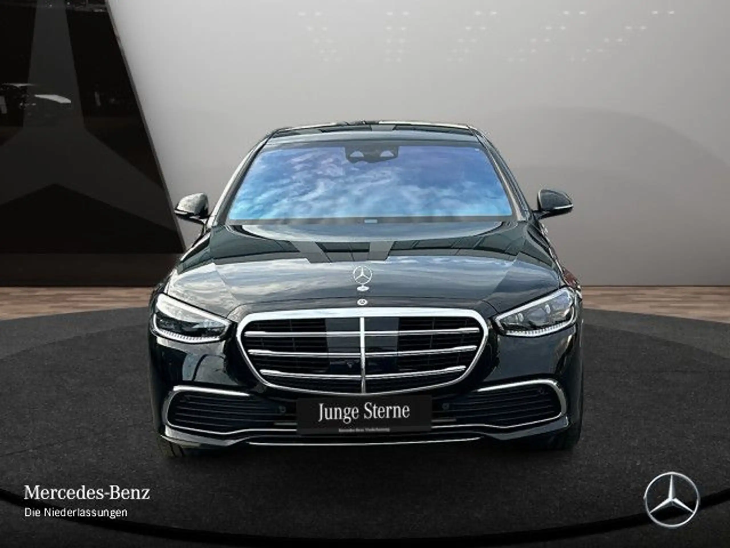 Mercedes-Benz - S 500