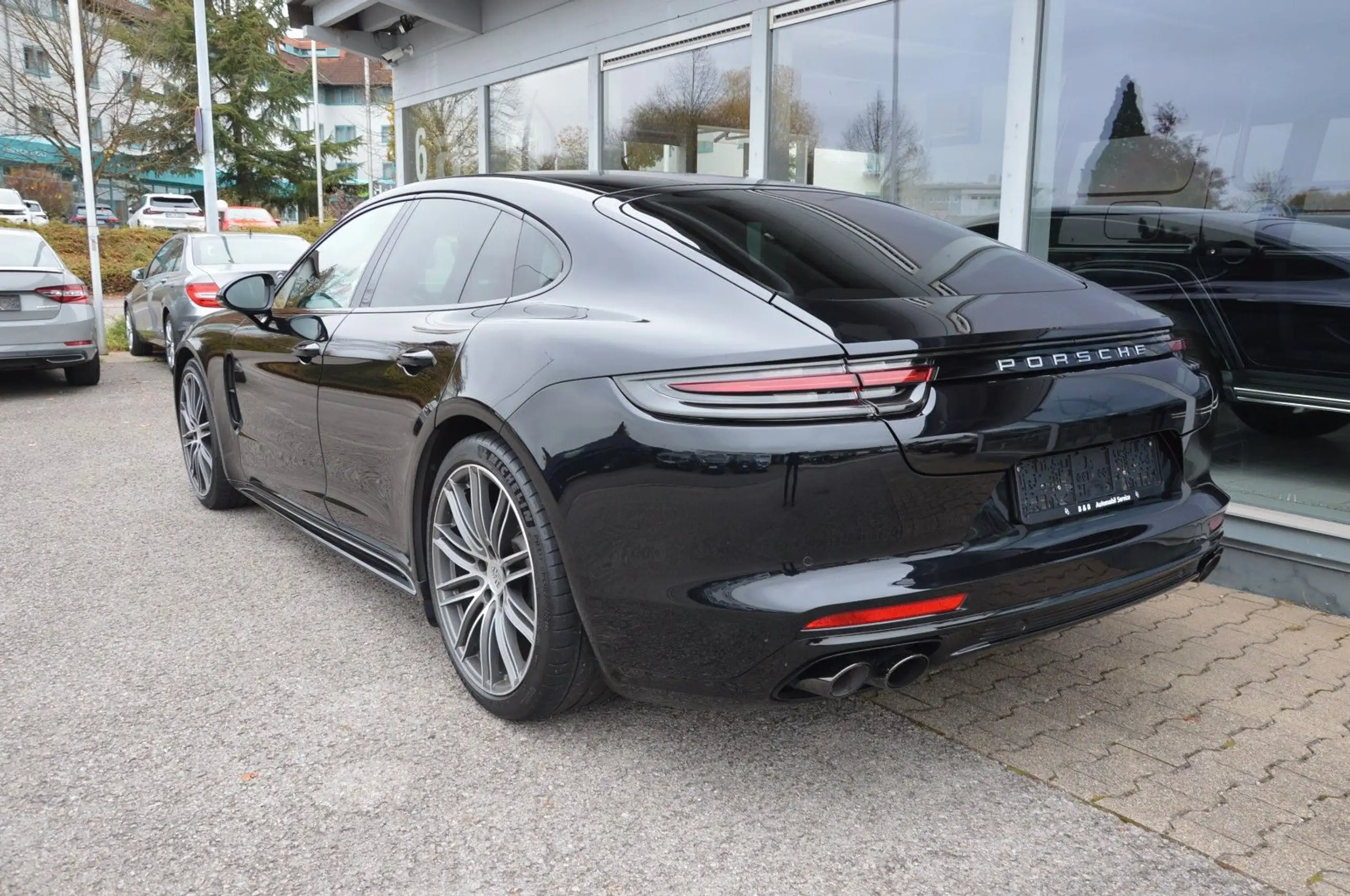 Porsche - Panamera