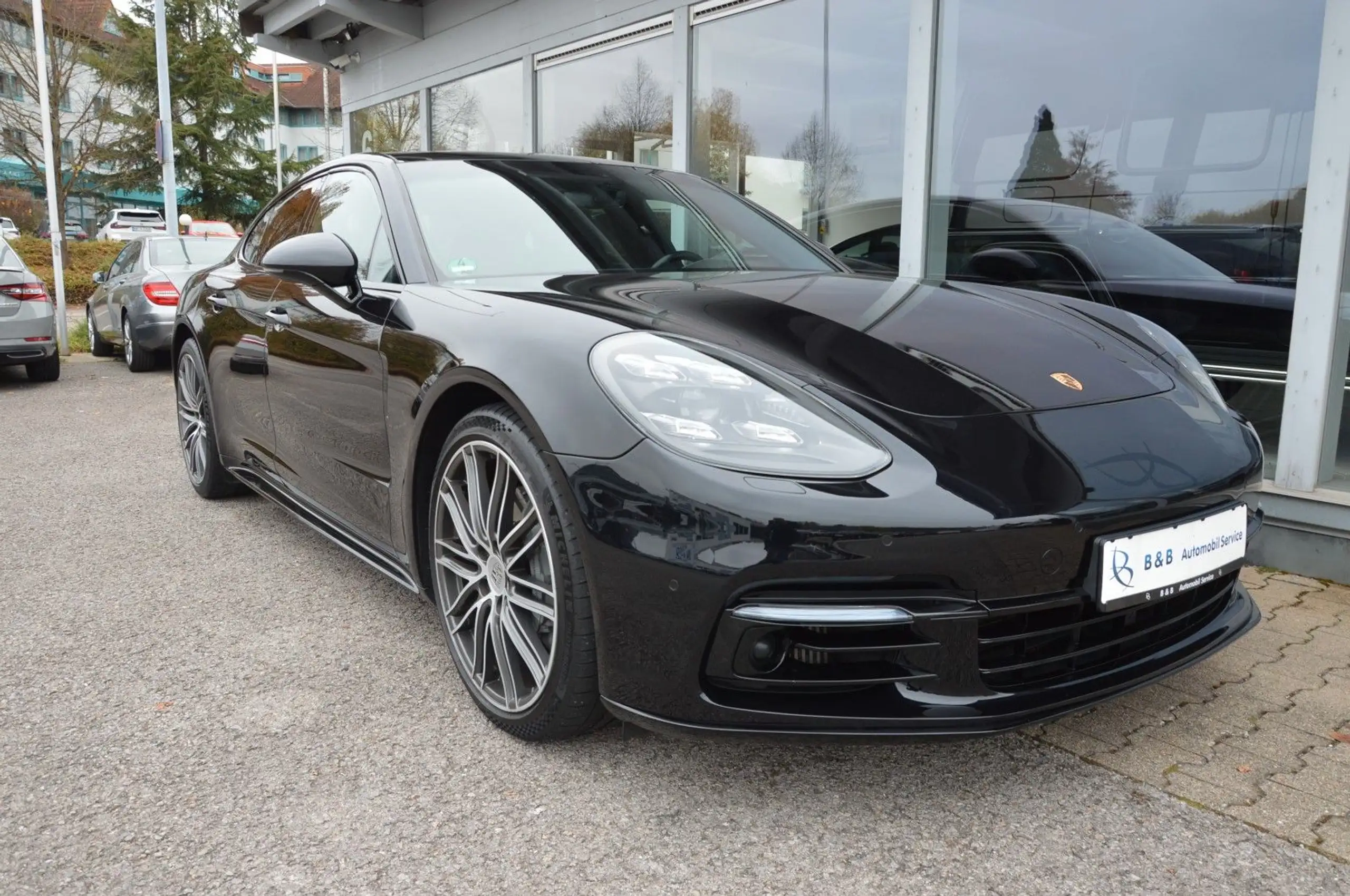 Porsche - Panamera