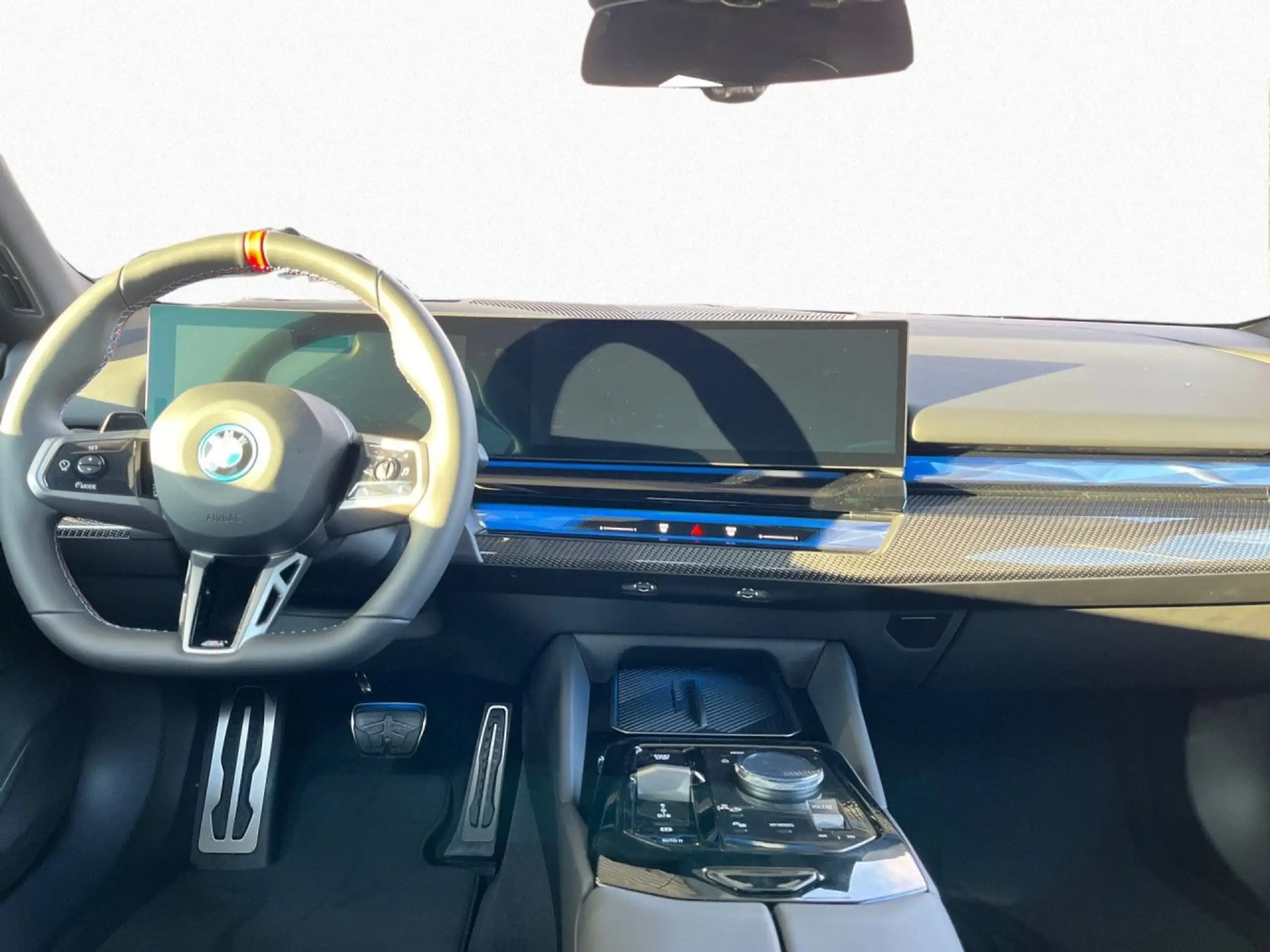 BMW - i5