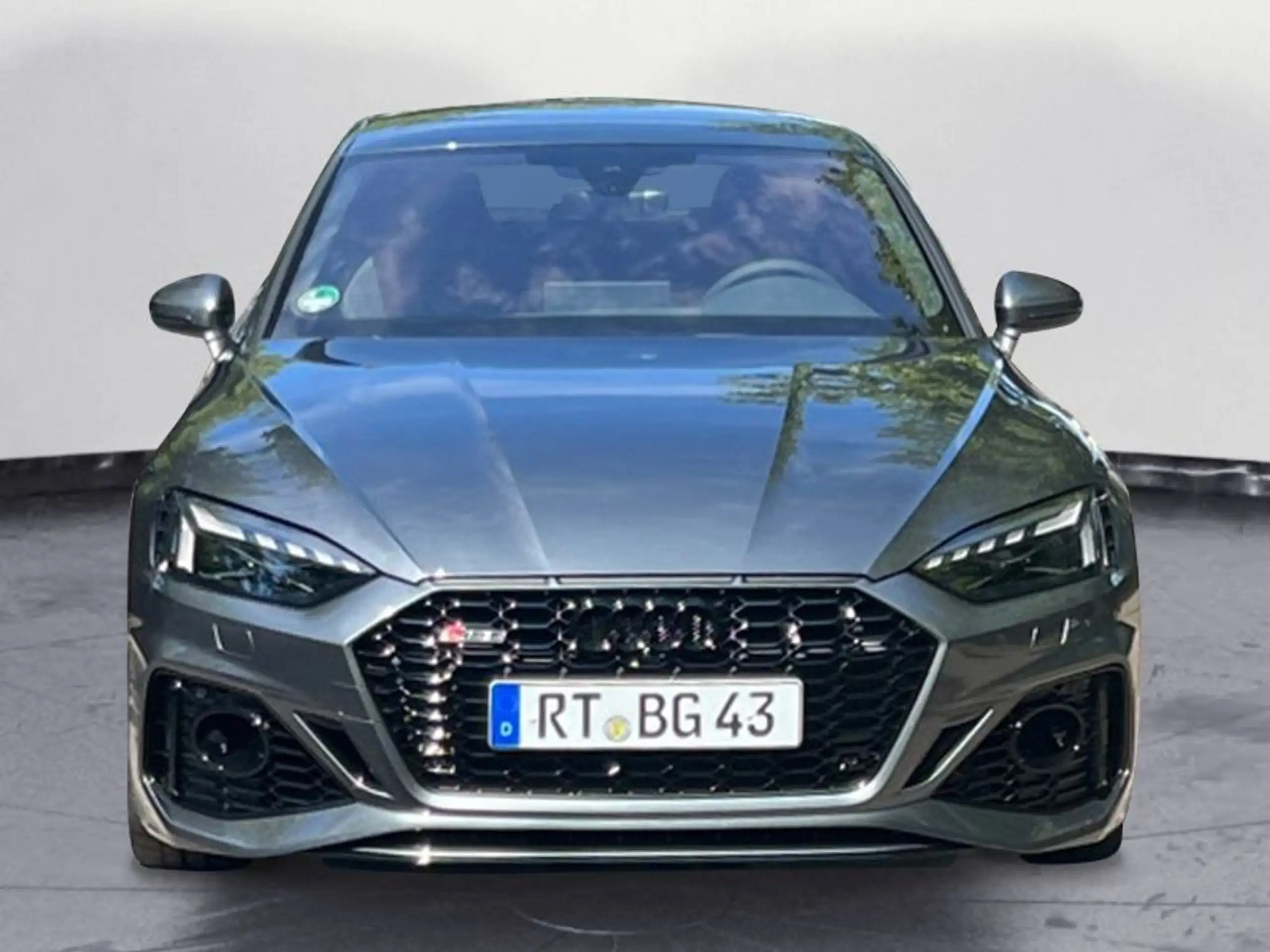 Audi - RS5