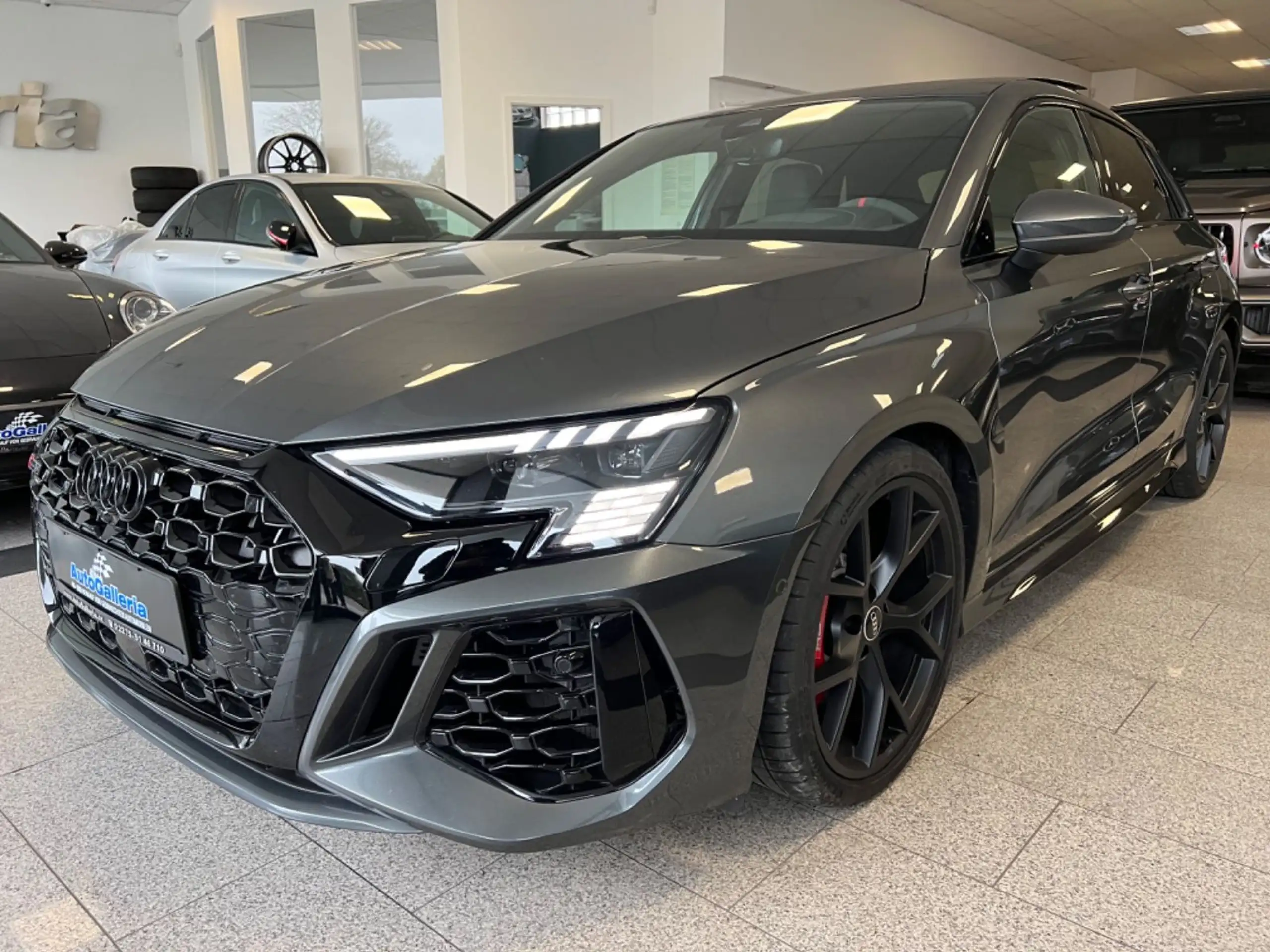 Audi - RS3