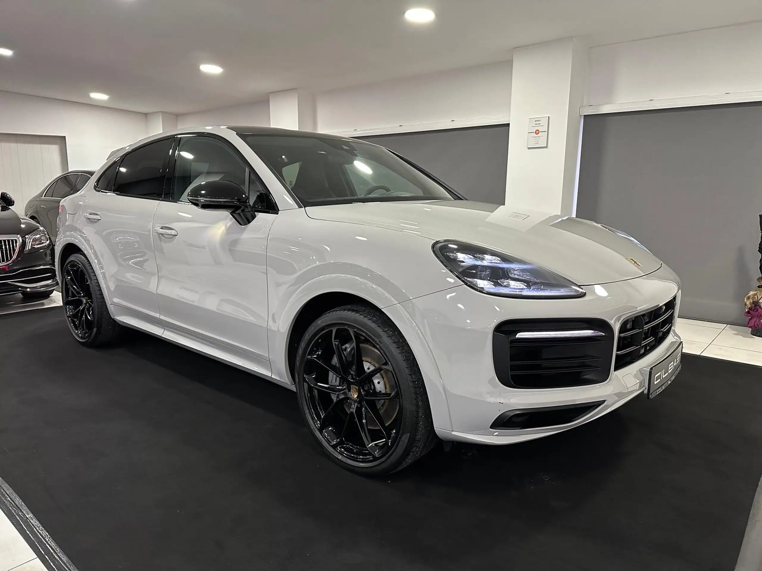 Porsche - Cayenne