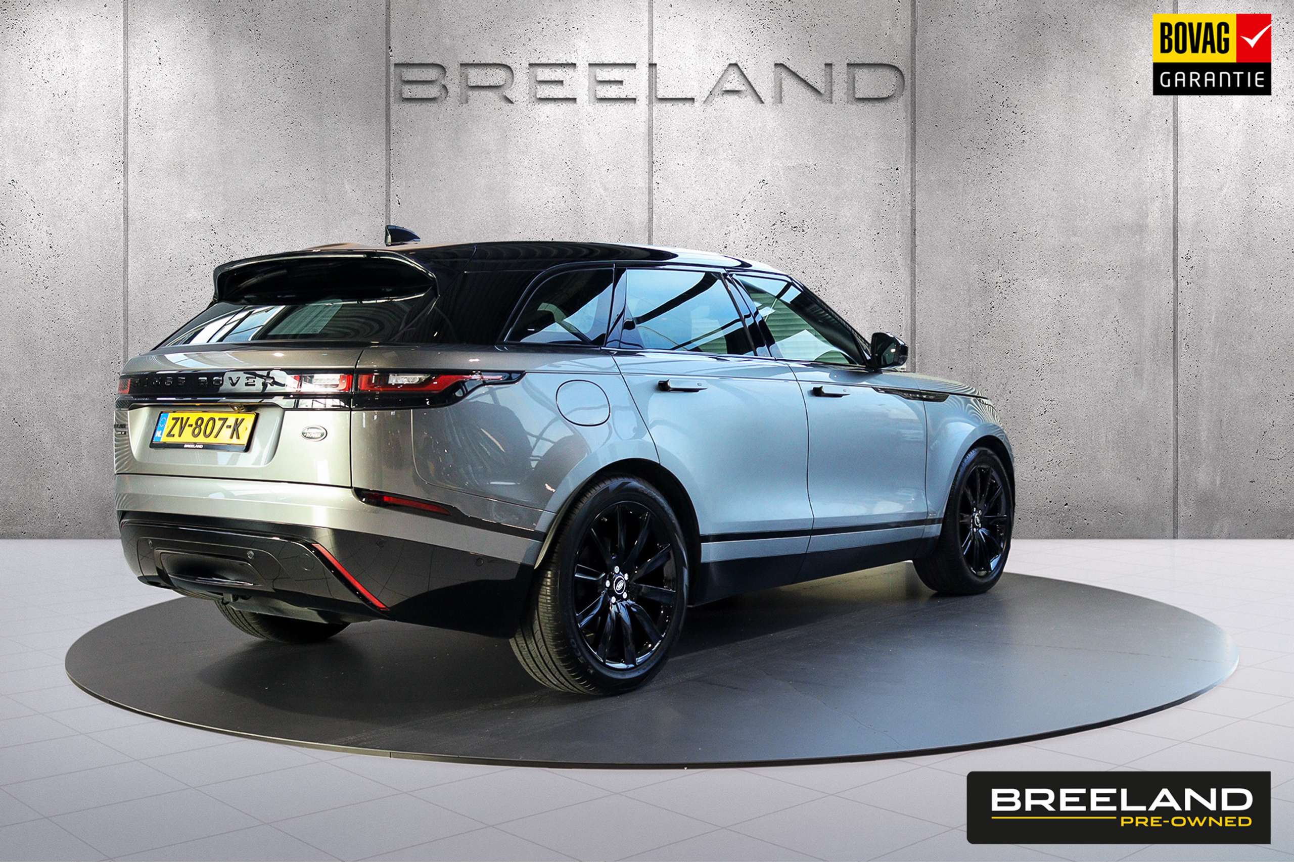 Land Rover - Range Rover Velar