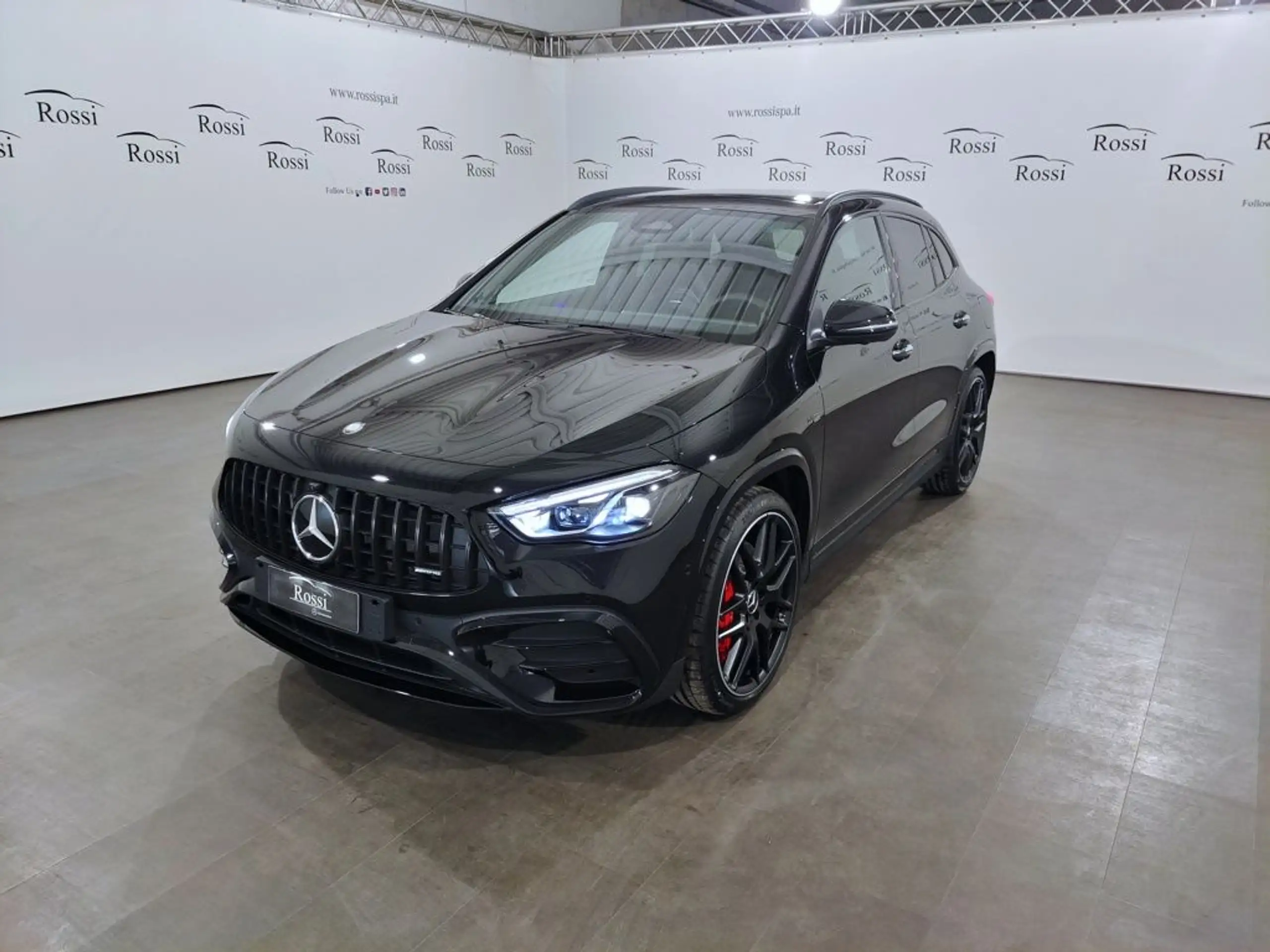 Mercedes-Benz - GLA 45 AMG