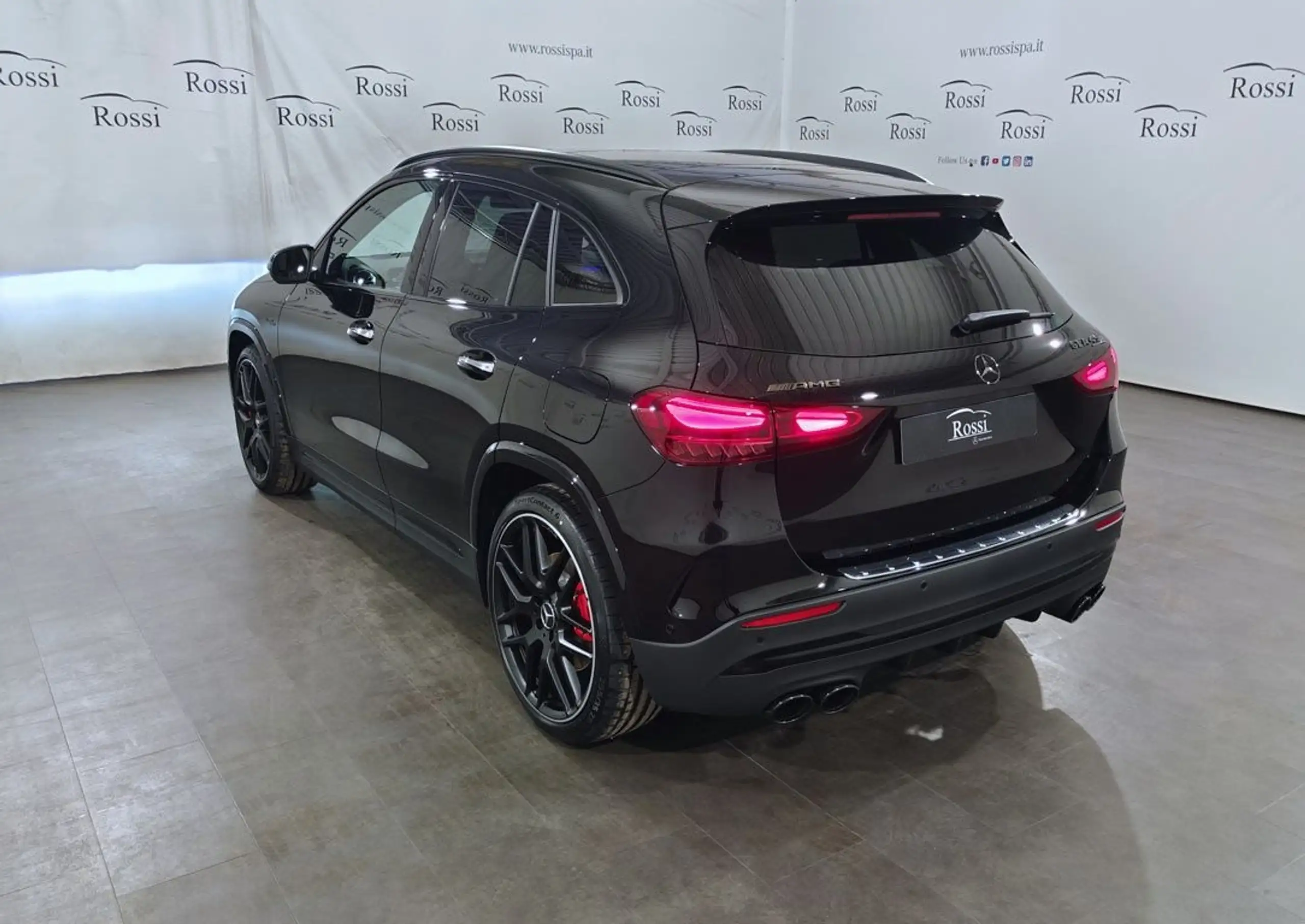 Mercedes-Benz - GLA 45 AMG