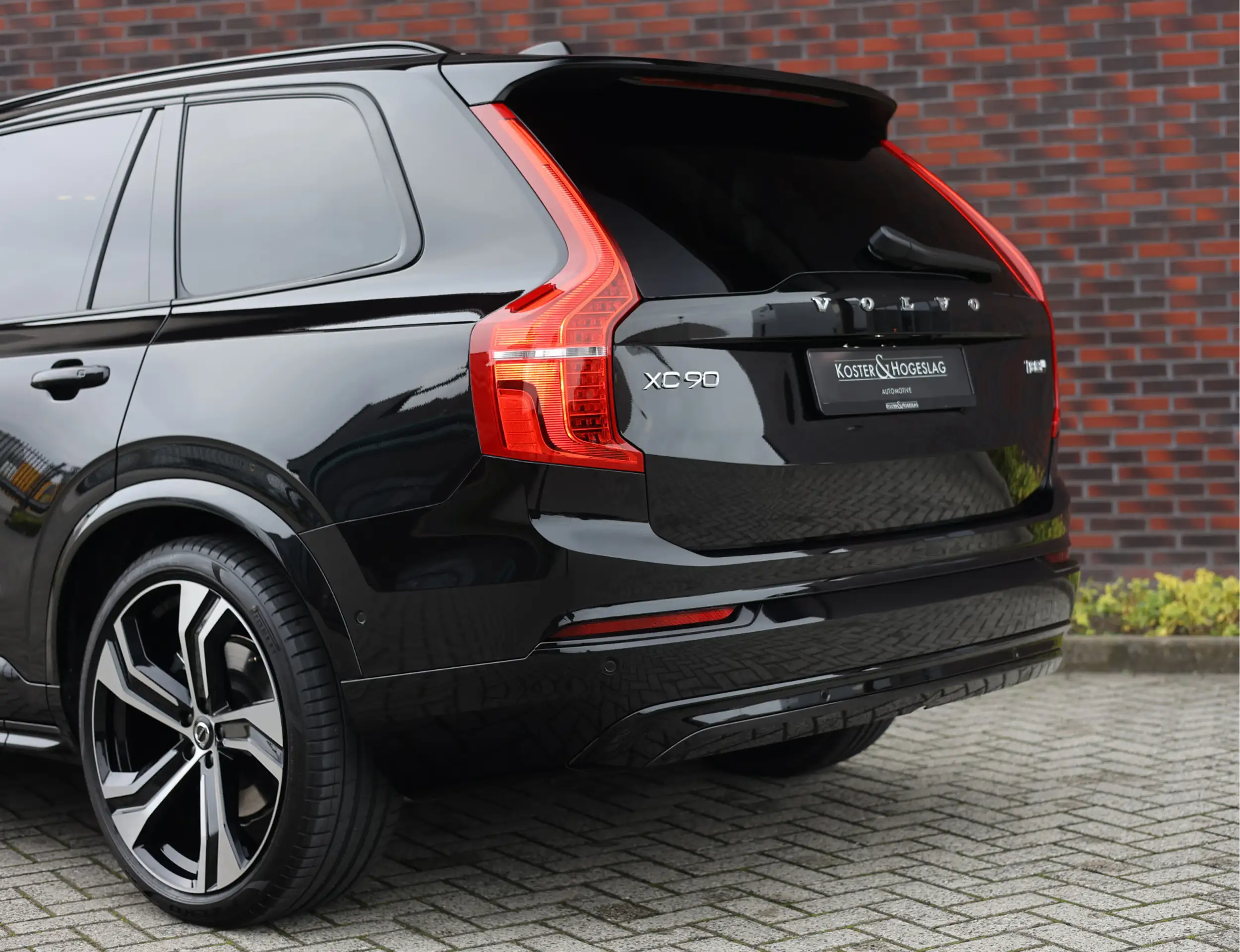 Volvo - XC90