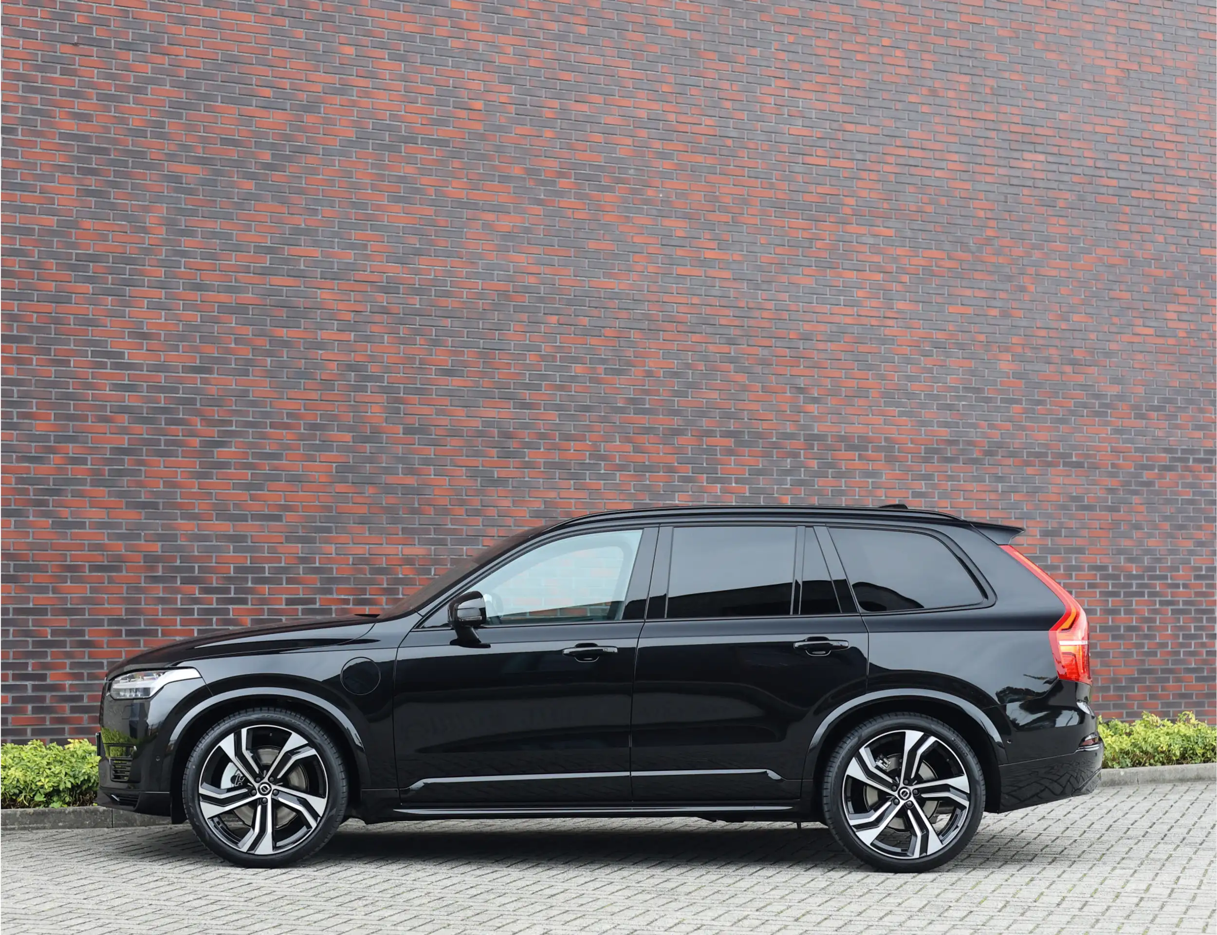 Volvo - XC90