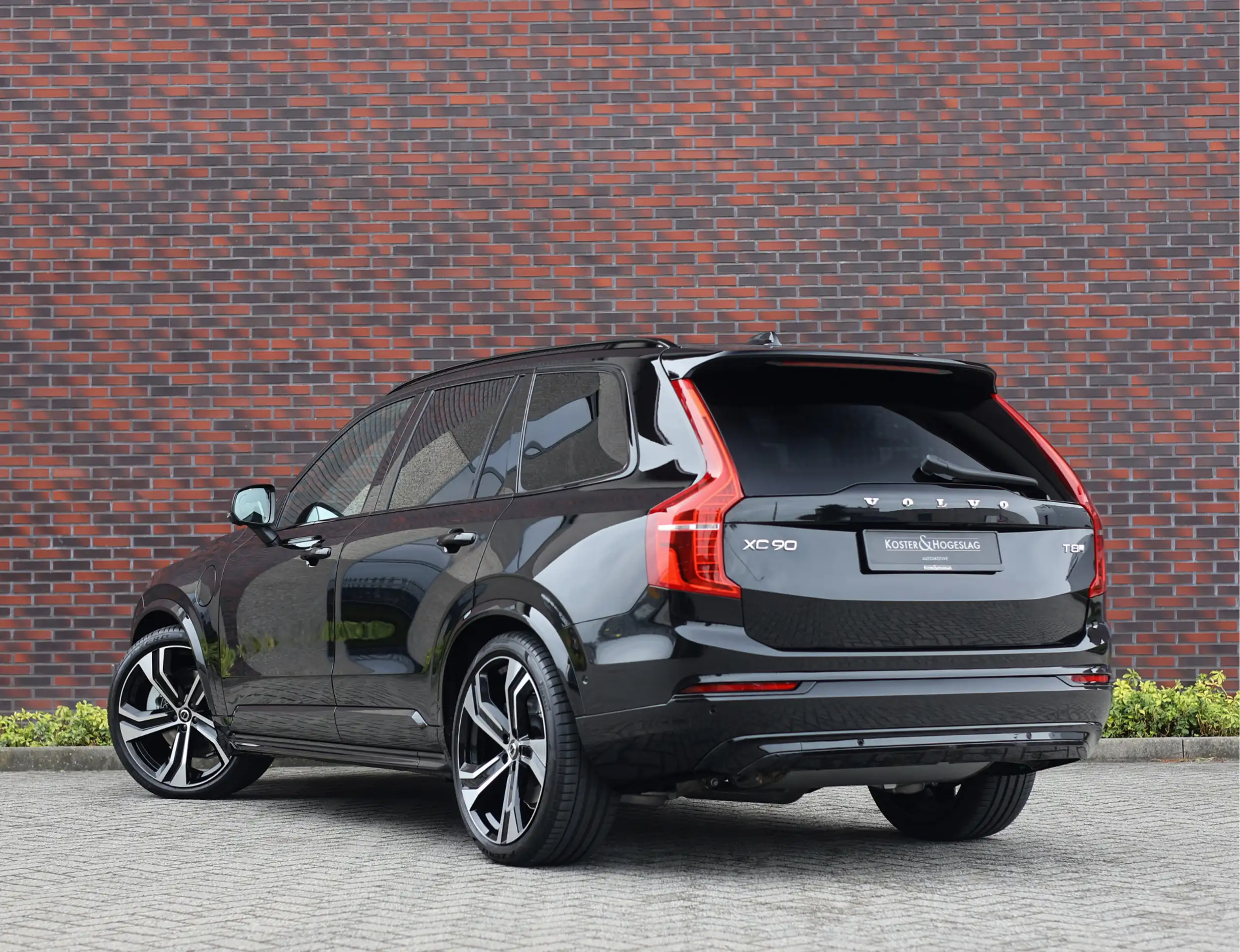 Volvo - XC90