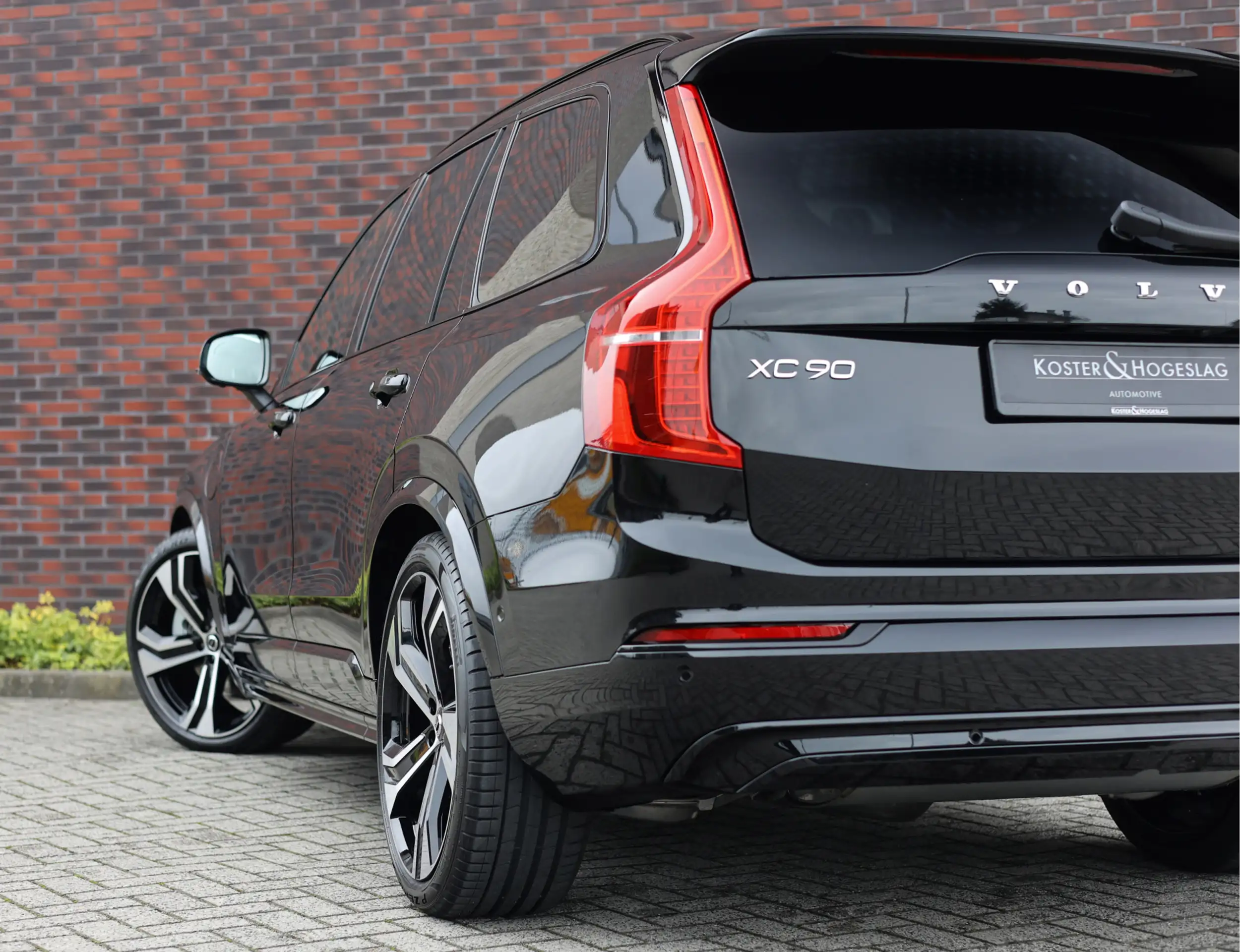 Volvo - XC90