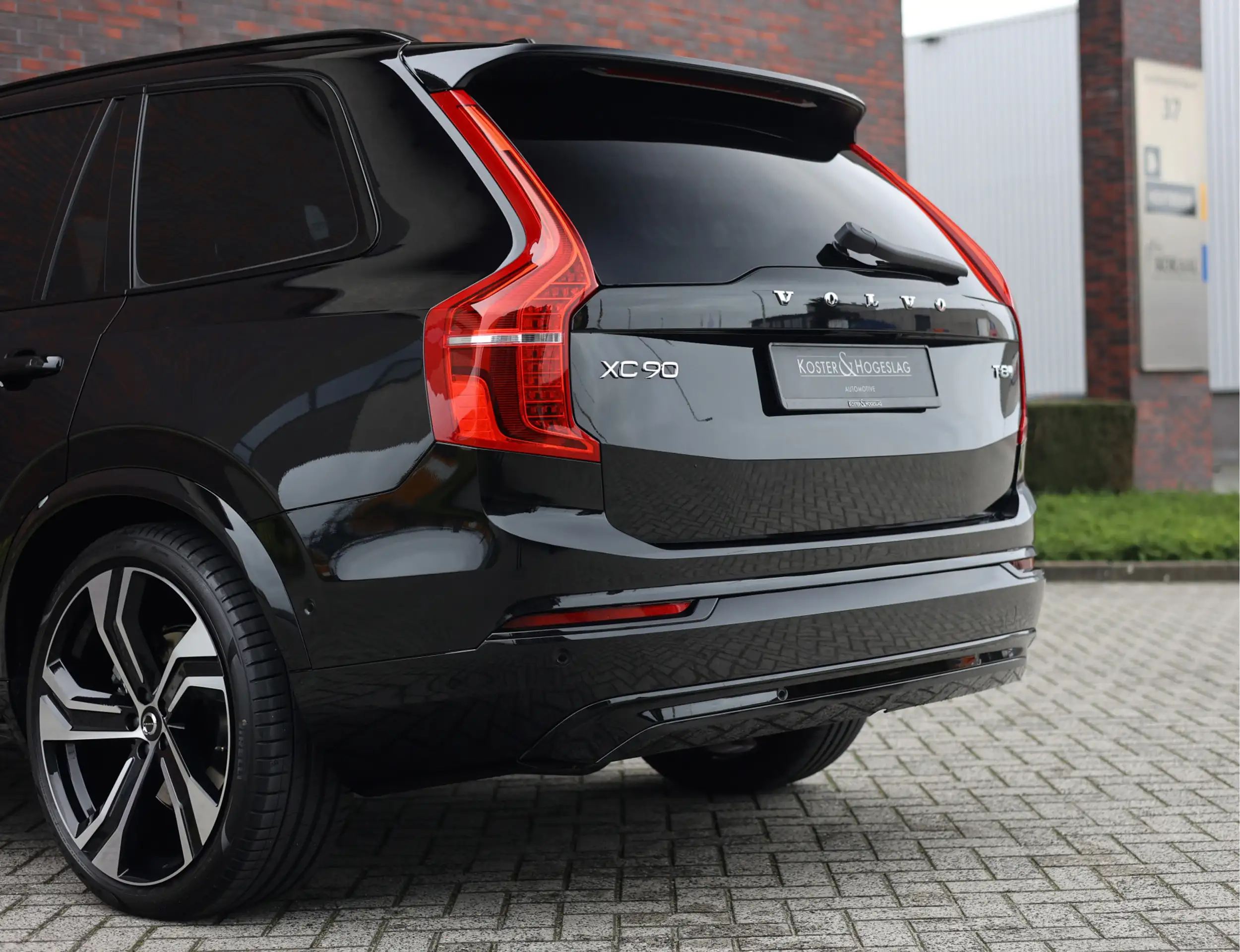 Volvo - XC90