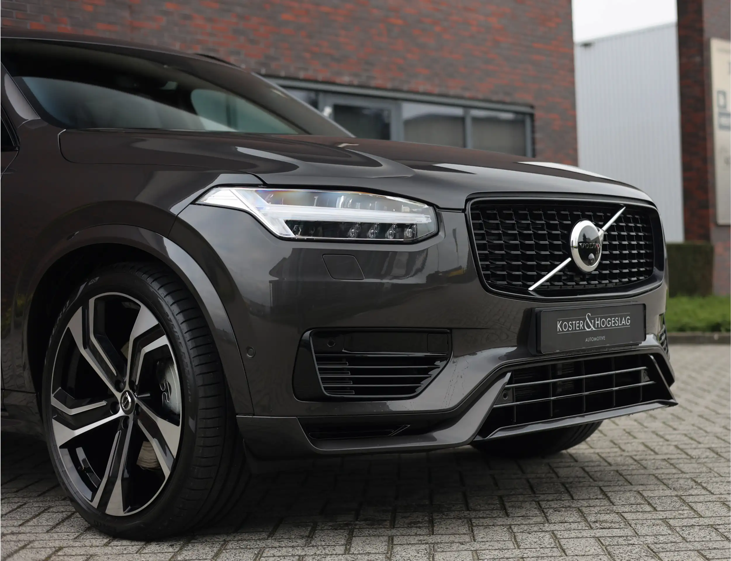 Volvo - XC90