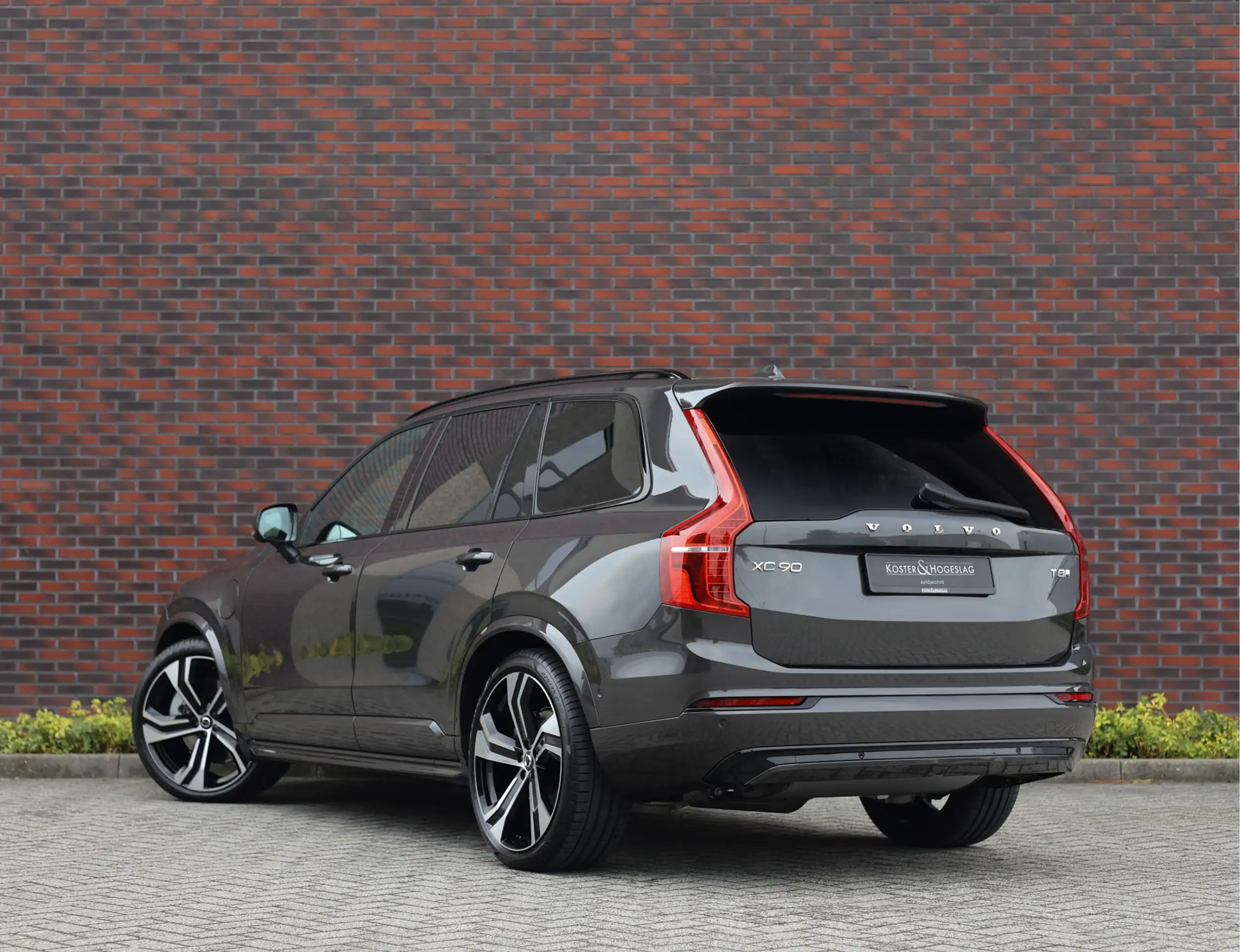 Volvo - XC90