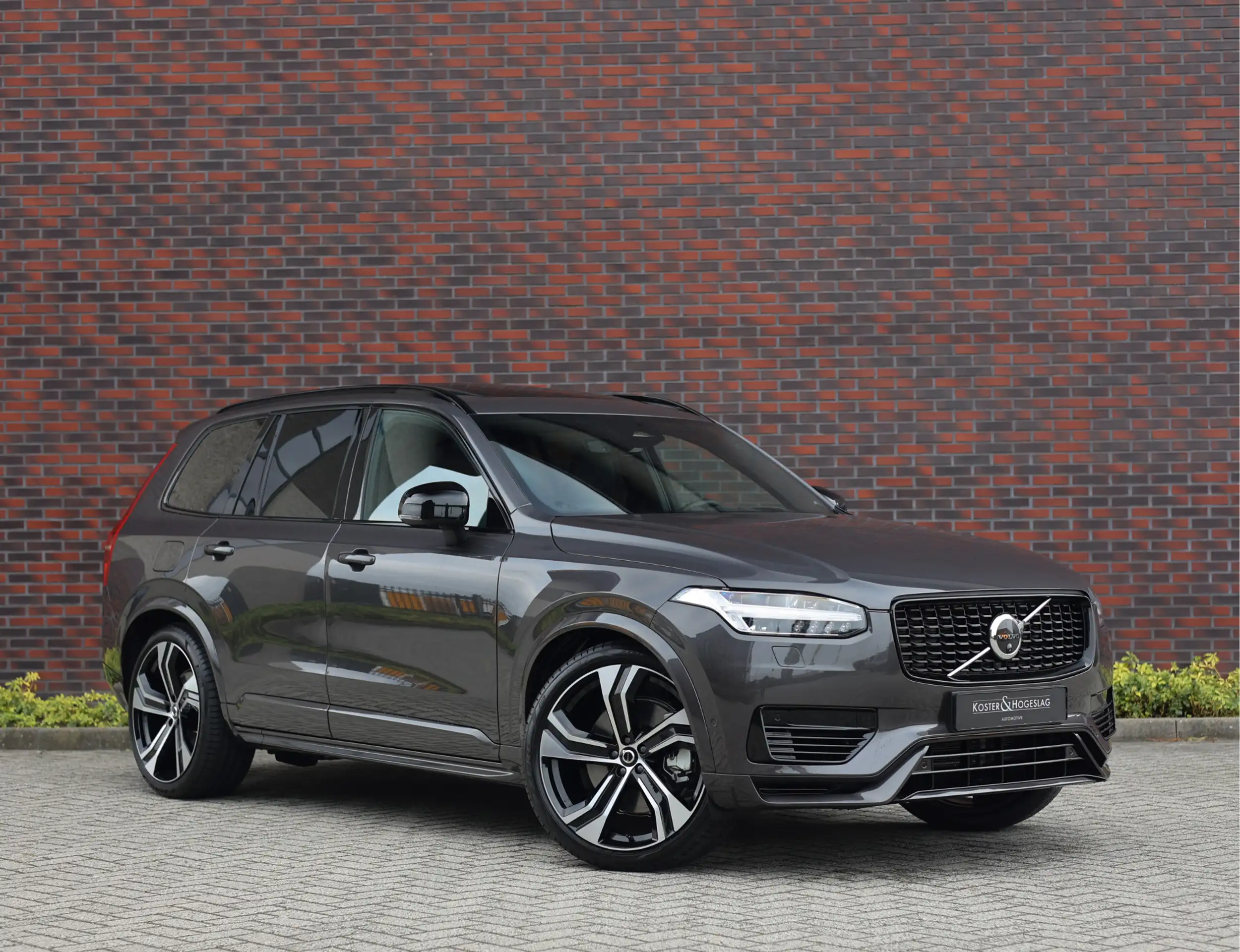 Volvo - XC90