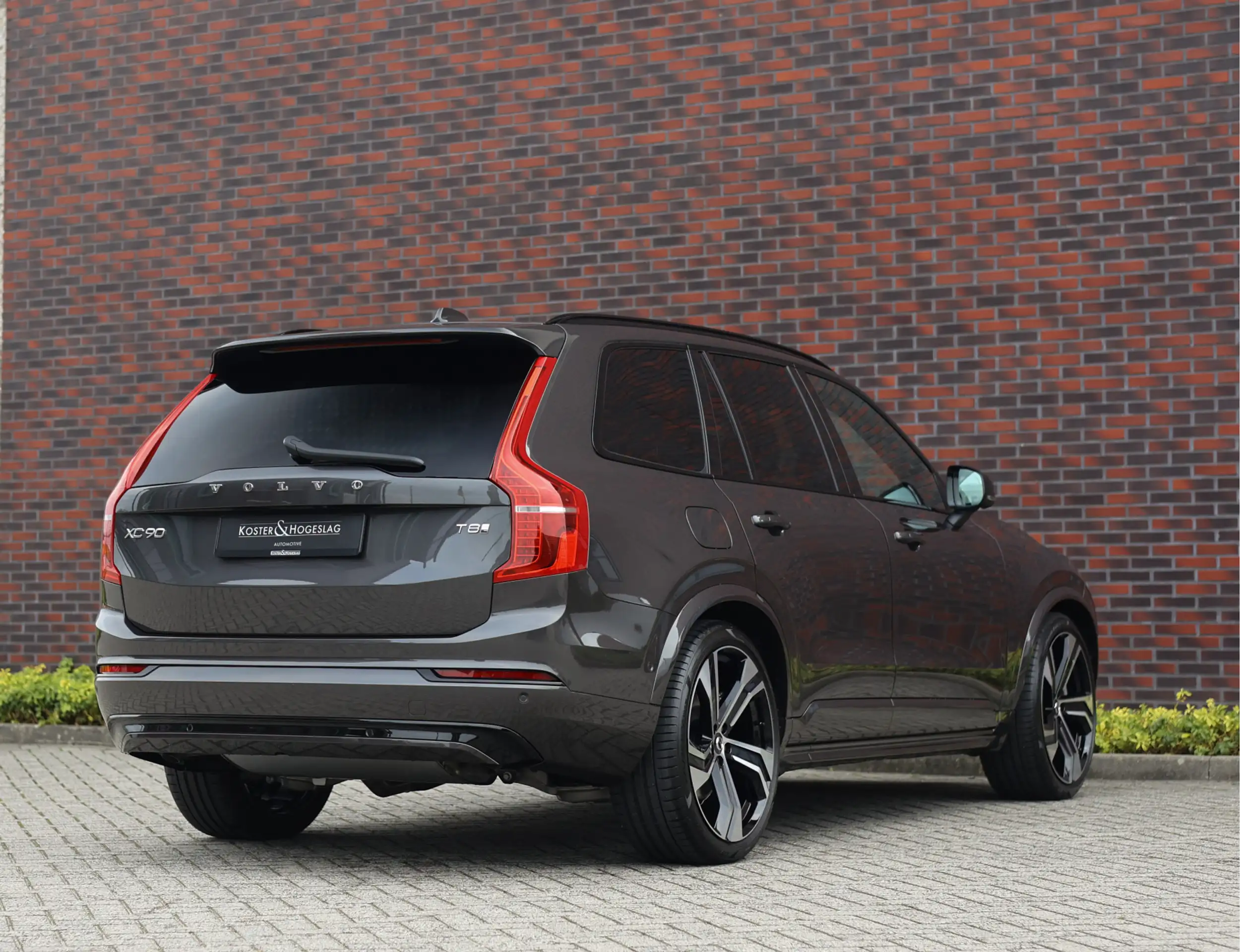 Volvo - XC90